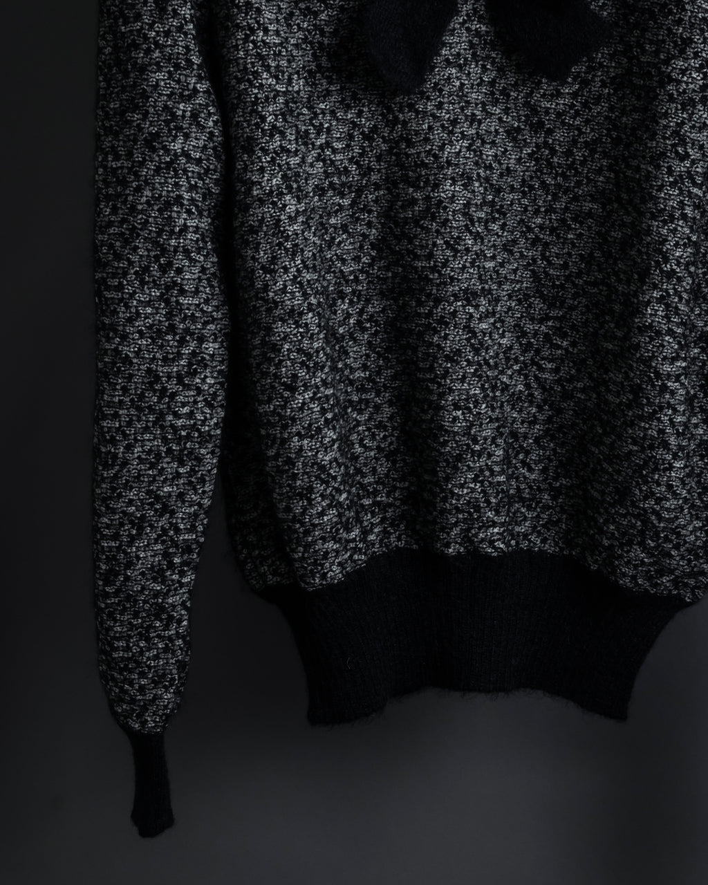 "Christian Dior PRETA PORTER"
Ribbon design mixed yarn knit pullover