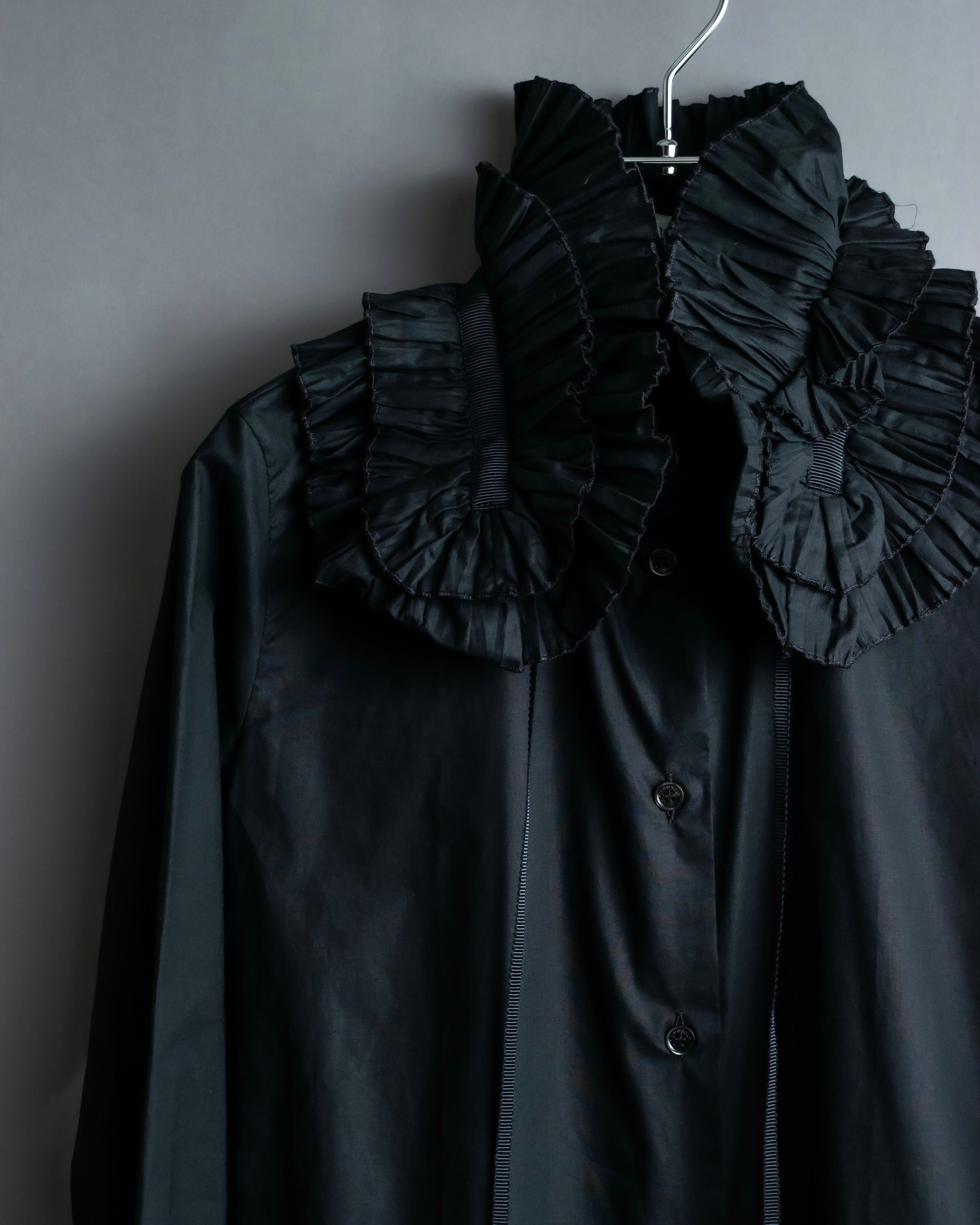 "VIKTOR&ROLF" Special oversized frill dress shirt