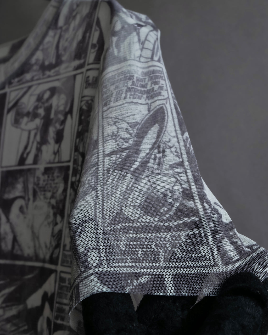 "JEAN PAUL GAULTIER JEANS" American comic book motif sheer short length pullover