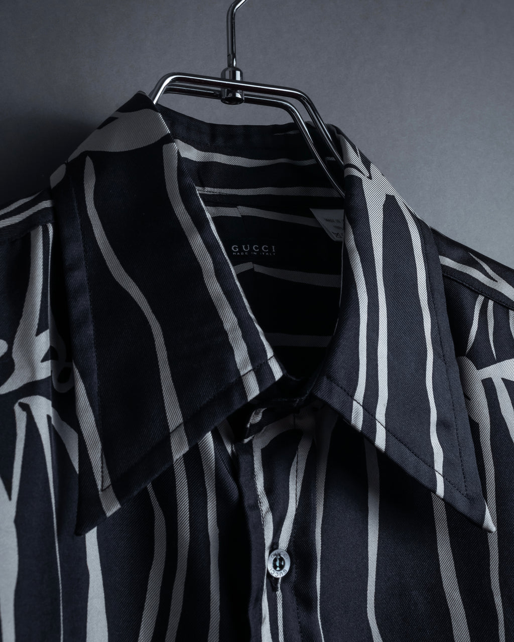 "GUCCI" Handwritten calligraphy pattern silk shirt