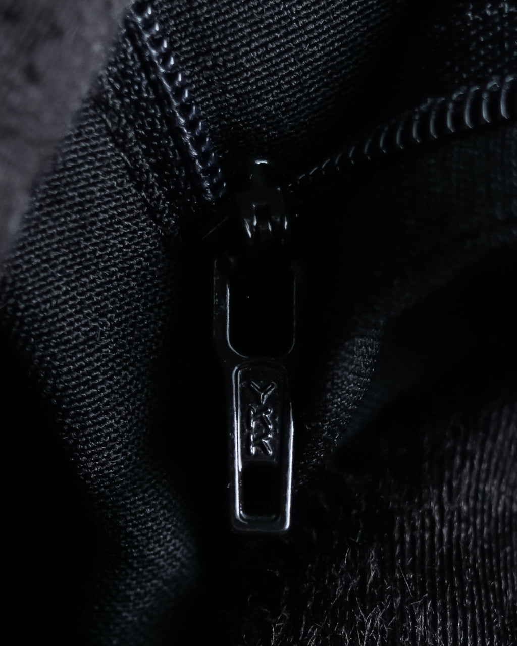 "JEAN PAUL GAULTIER FEMME"
 High-waisted straight draping slacks