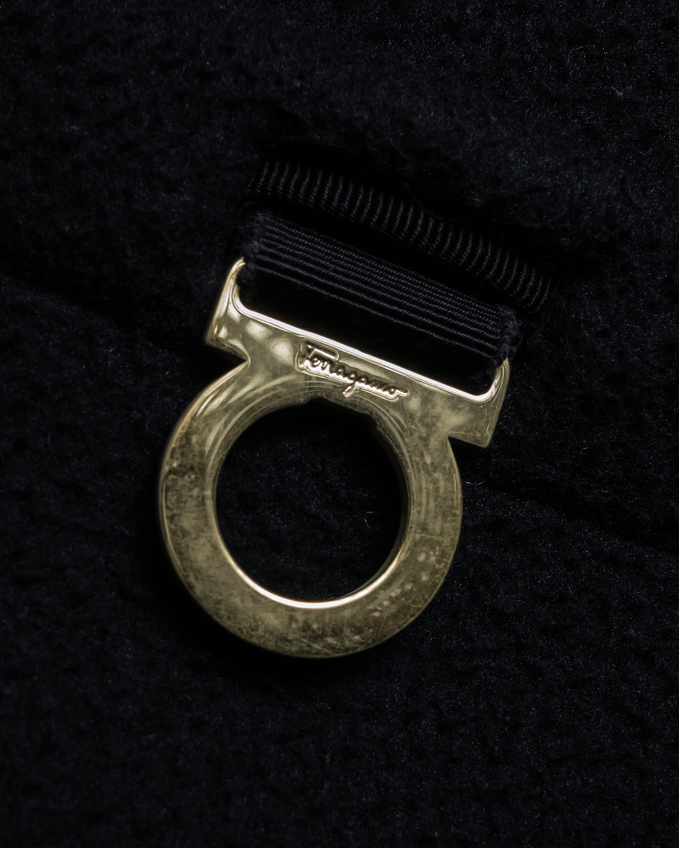 "Salvatore Ferragamo" 90's-00's Gancini motif design box silhouette jacket