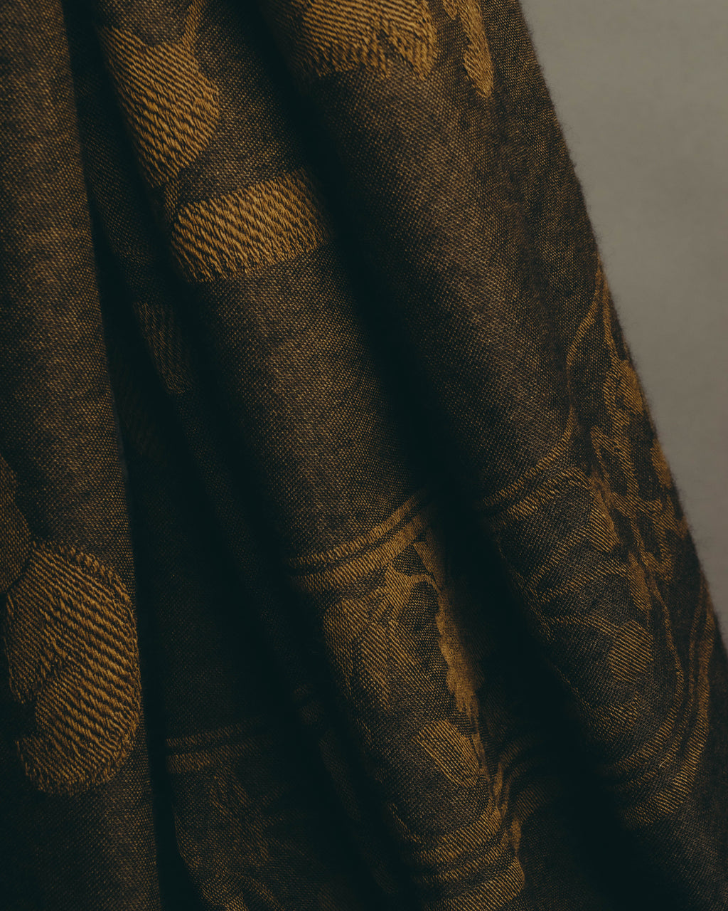 -SPECIAL- “LOEWE” 90’s-00’s Botanical anagram jacquard fringe stole
