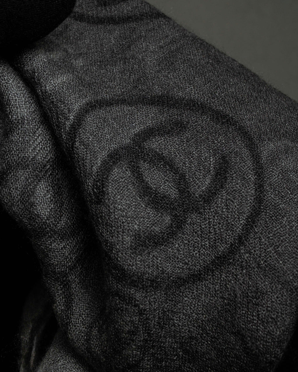 "CHANEL" Logo engraved design cashmere super large stole