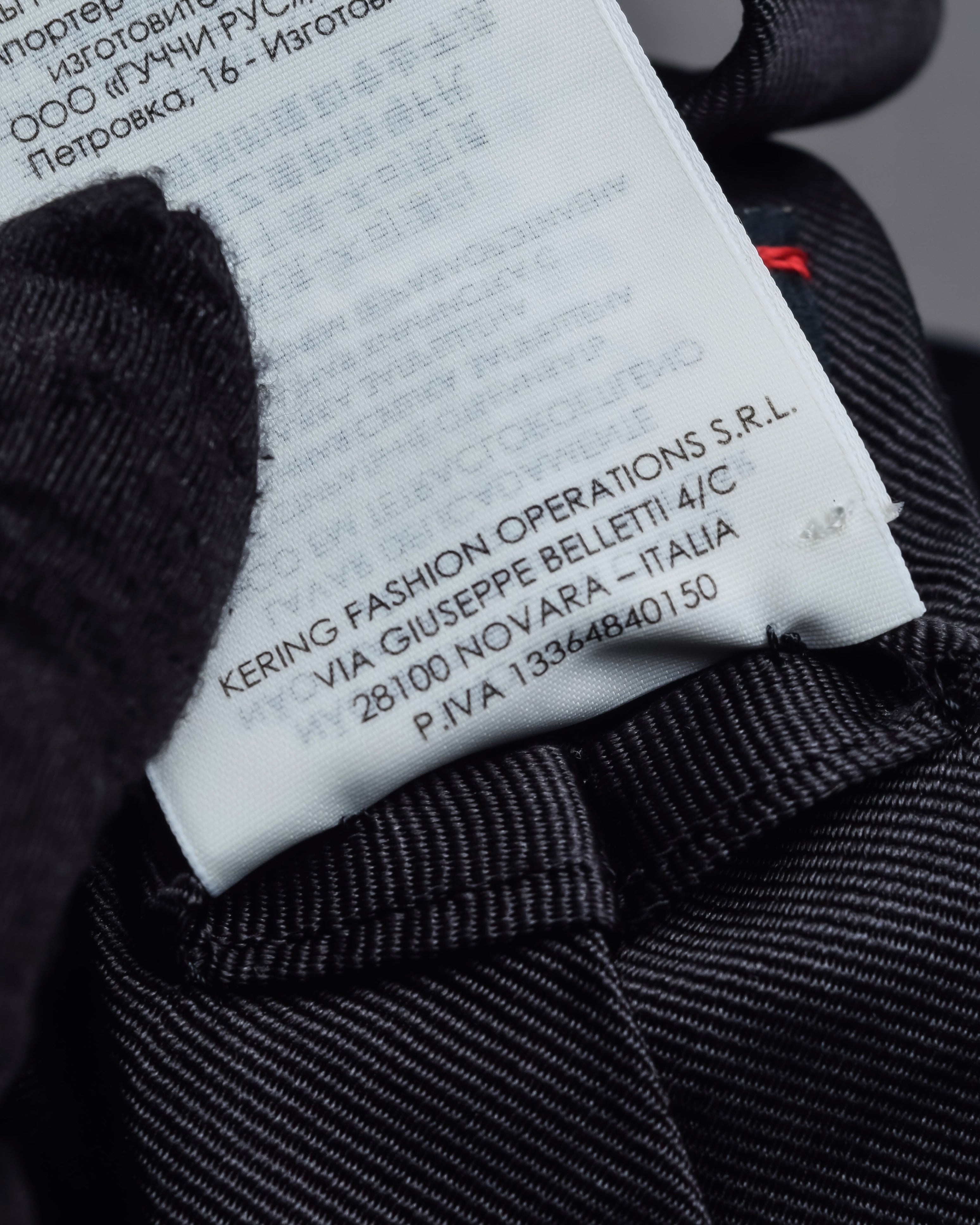 "GUCCI" Michele period tiger embroidery silk necktie