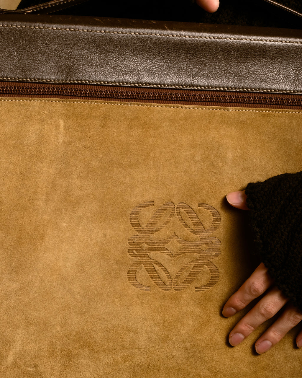 "LOEWE" 80's-90's Logo engraved suede leather combination business bag