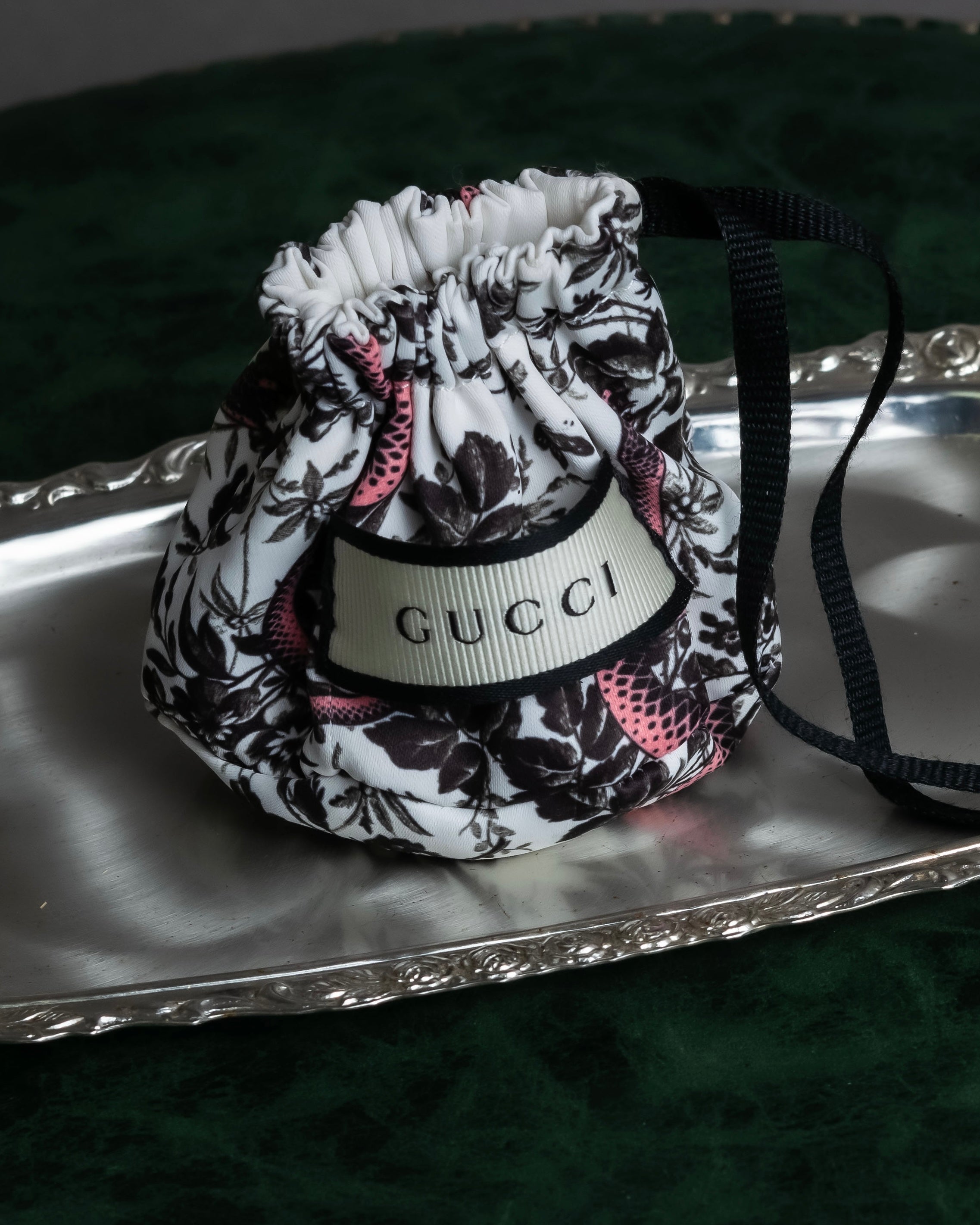 "GUCCI" Interlocking G design gold pearl ring