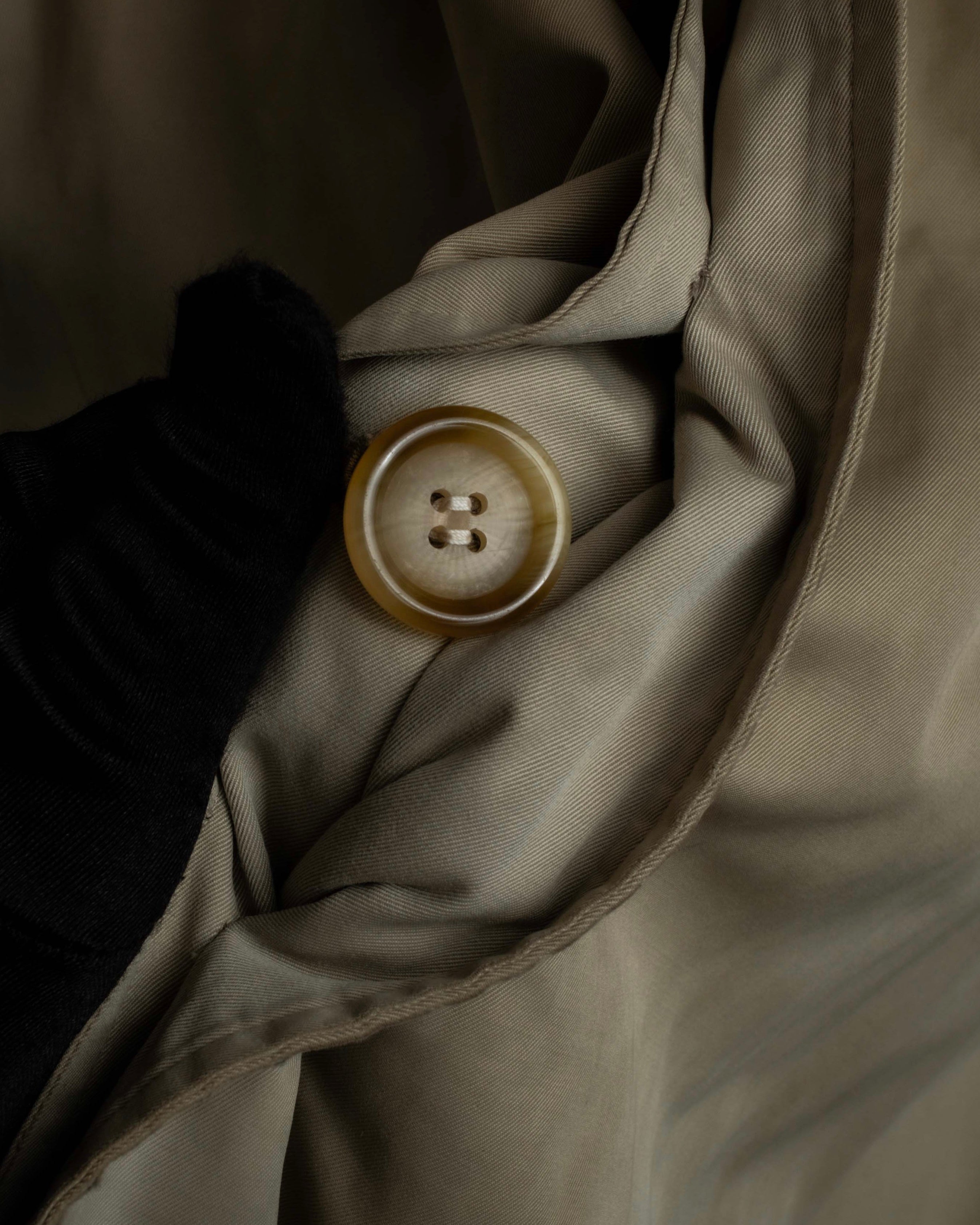 "BURBERRYS" Military detail single front stand collar coat