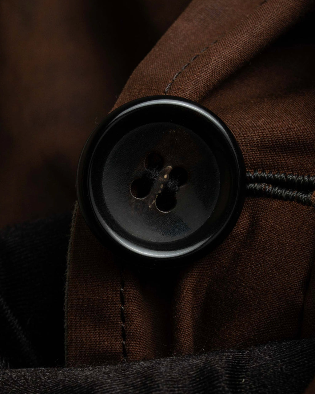 "COMME des GARCONS HOMME"
03AW corduroy collar design stand collar long coat