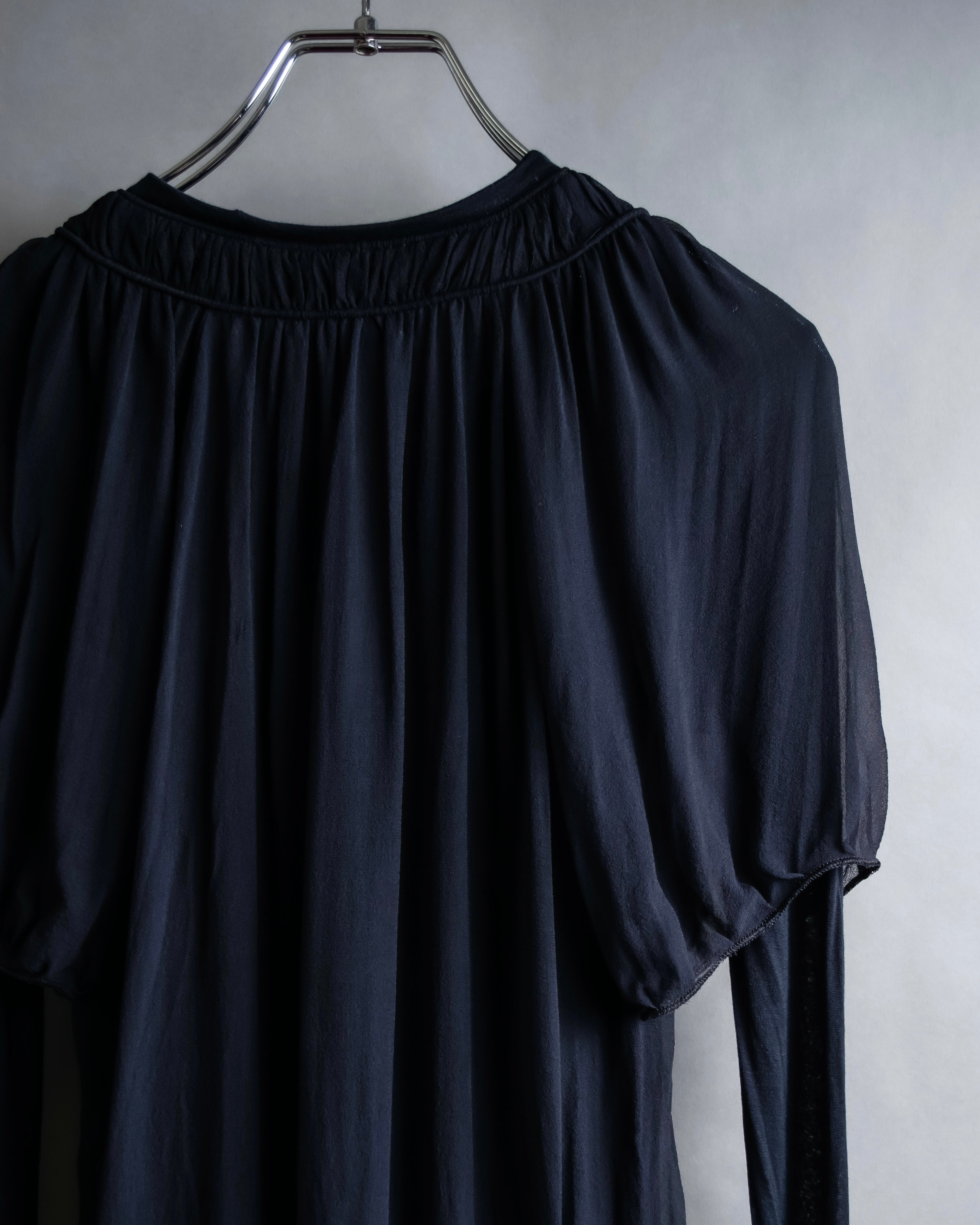 "CALVIN KLEIN" Layered sleeve gathered design pullover