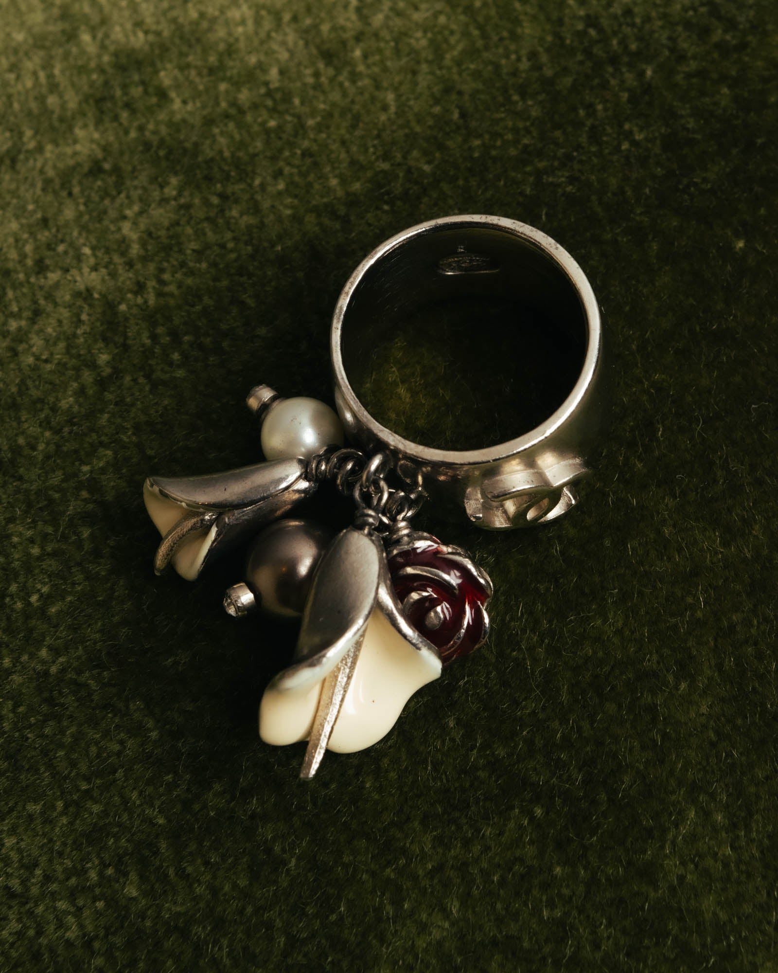 -SPECIAL- “CHANEL” 2005AW charm flower ring