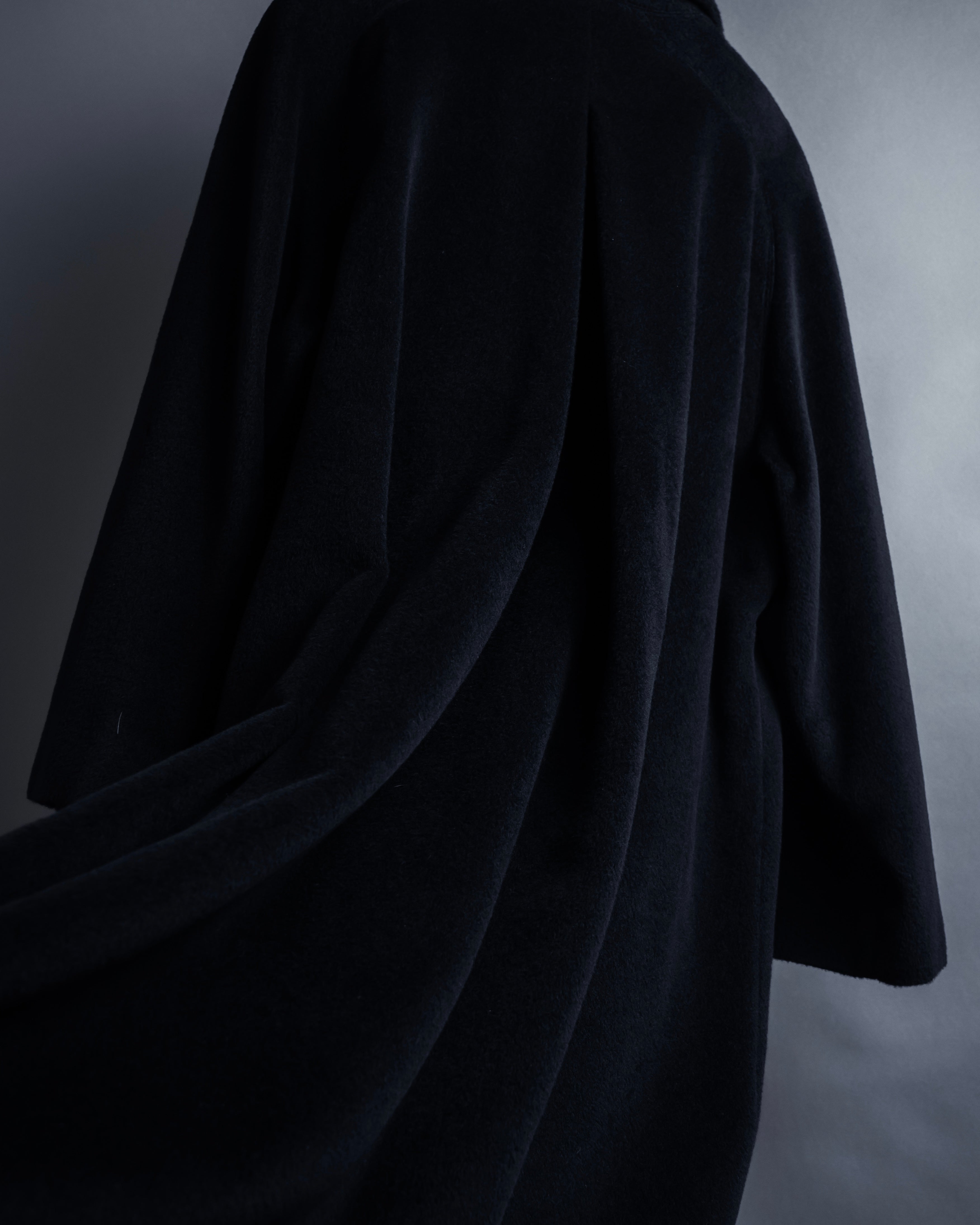 "allegri" Crossover design 2-way collar wool coat