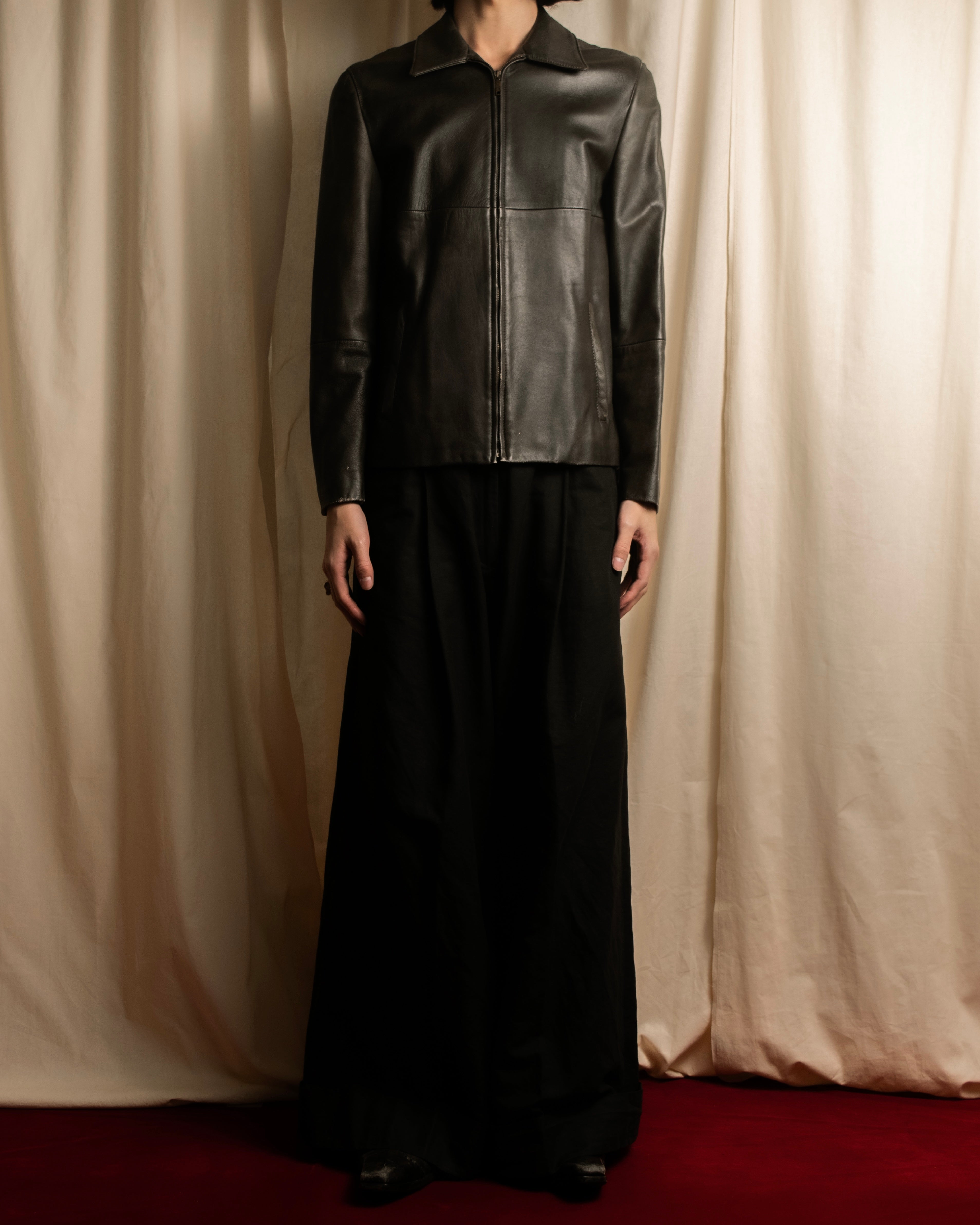 "Weekend Max Mara" Minimalist design center zip-up leather jacket