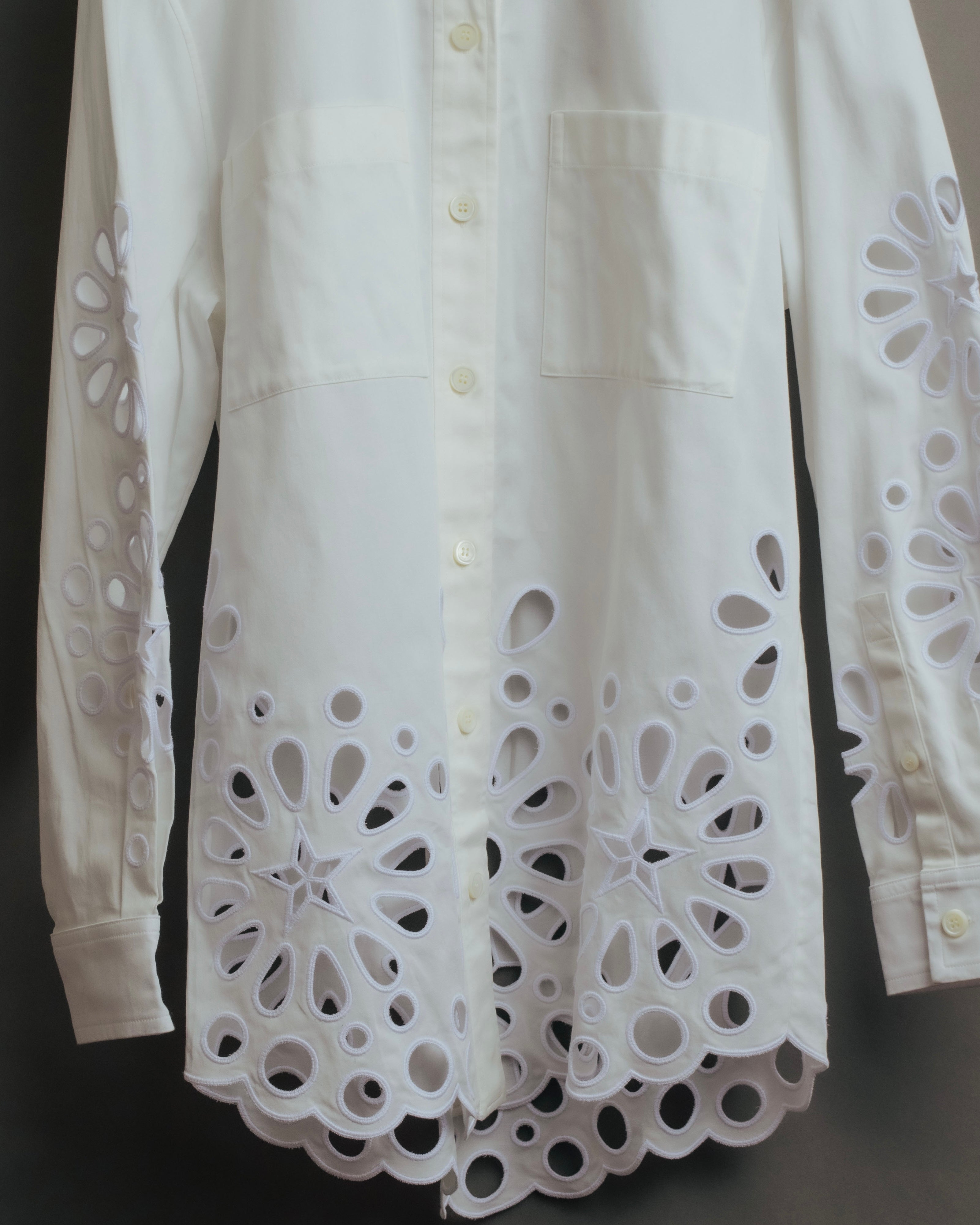 “BURBERRY” 2018-2022 Cutwork embroidered cotton shirt