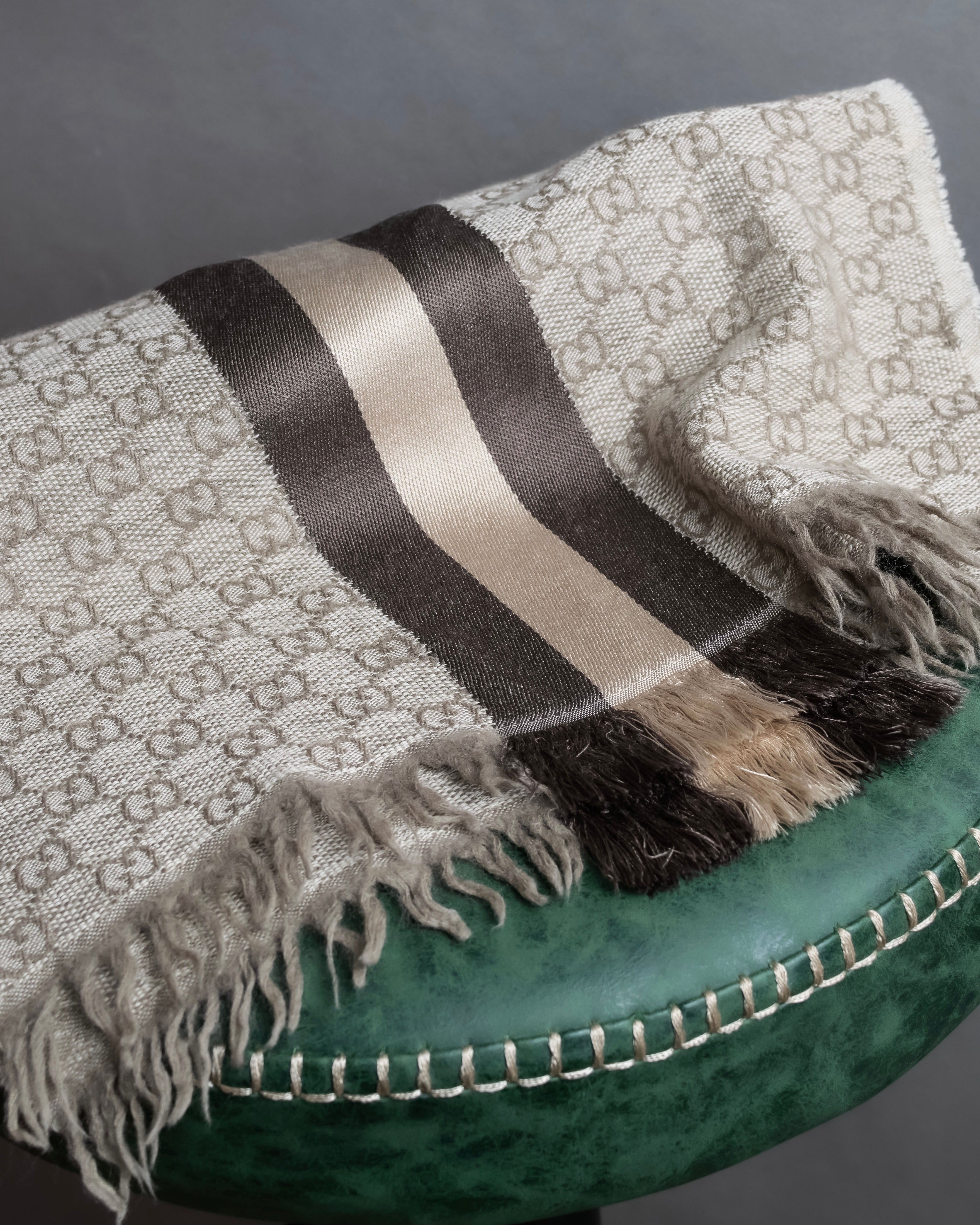 "GUCCI" GG monogram logo pattern fringe design stole