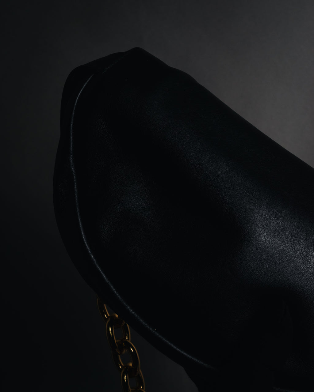 –SPECIAL– "BOTTEGA VENETA" 20’s sculptural chain pouch clutch