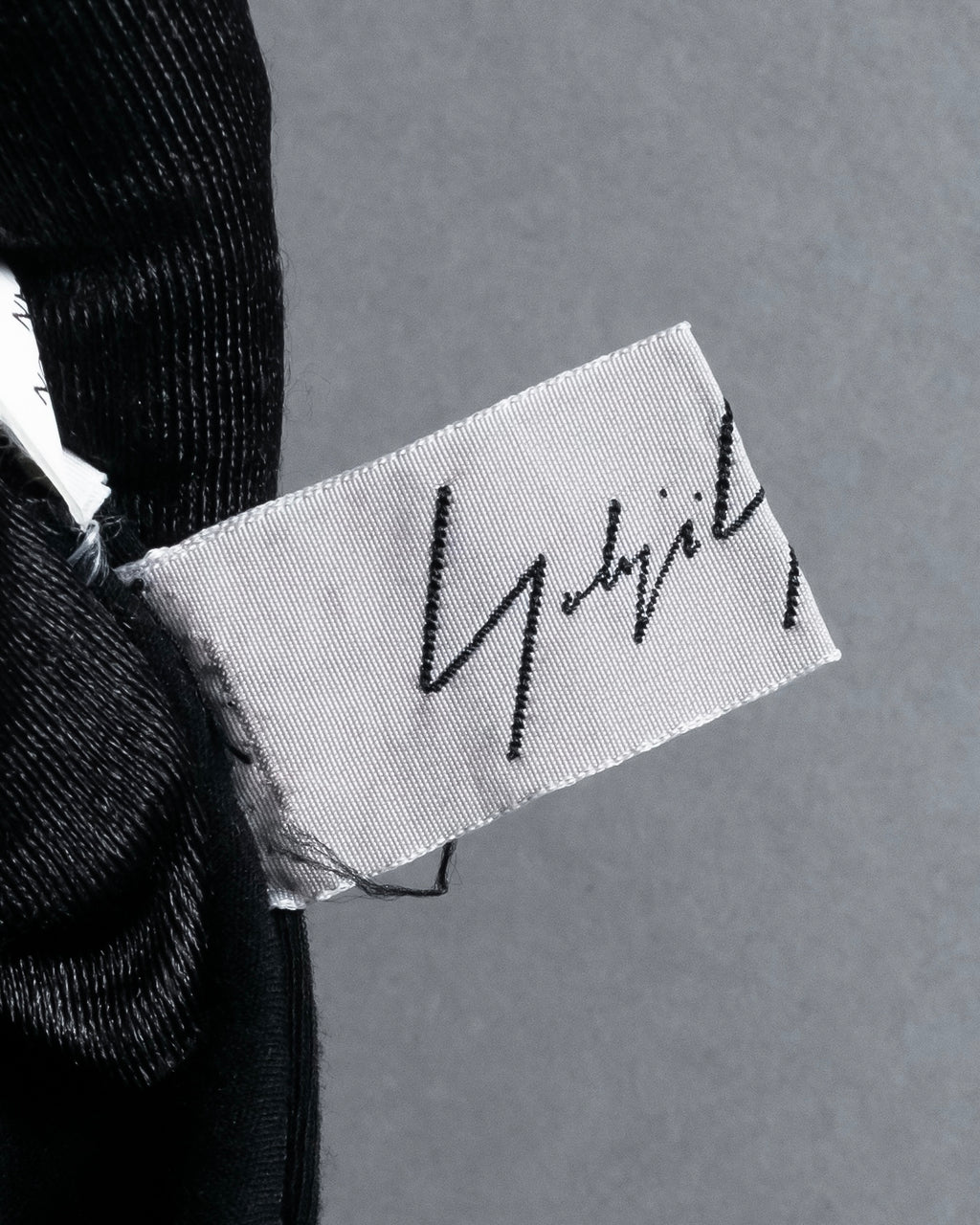 "YOHJI YAMAMOTO" 11SS Minimalist design skirt-like silhouette wide slacks