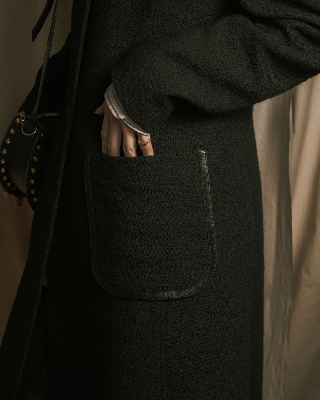 –SPECIALS– "LOEWE" 2017-2018 Minimal a-line calfskin piping coat