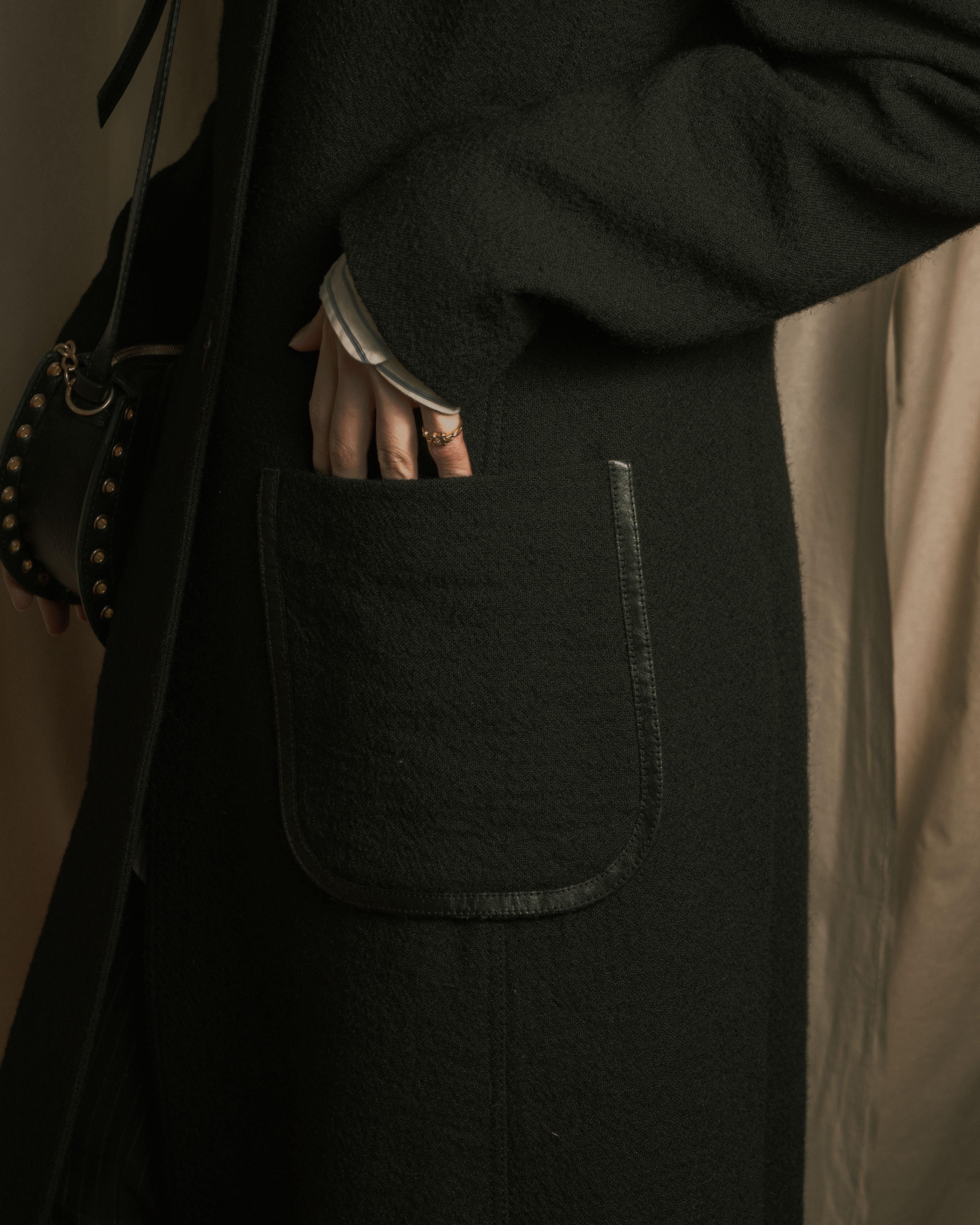 –SPECIALS– "LOEWE" 2017-2018 Minimal a-line calfskin piping coat