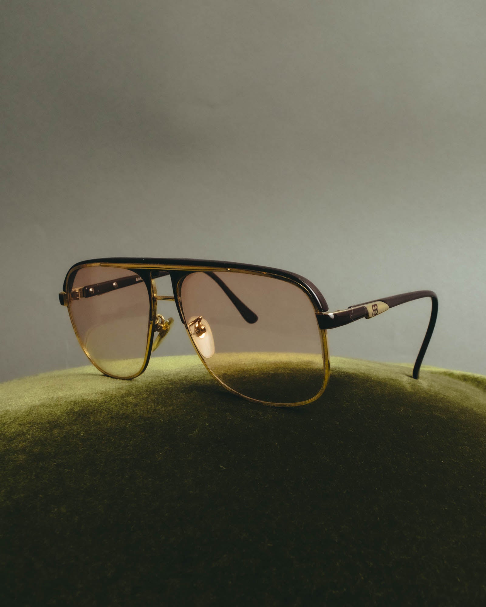 "BALENCIAGA" 80's-90's Oversized aviator sunglasses