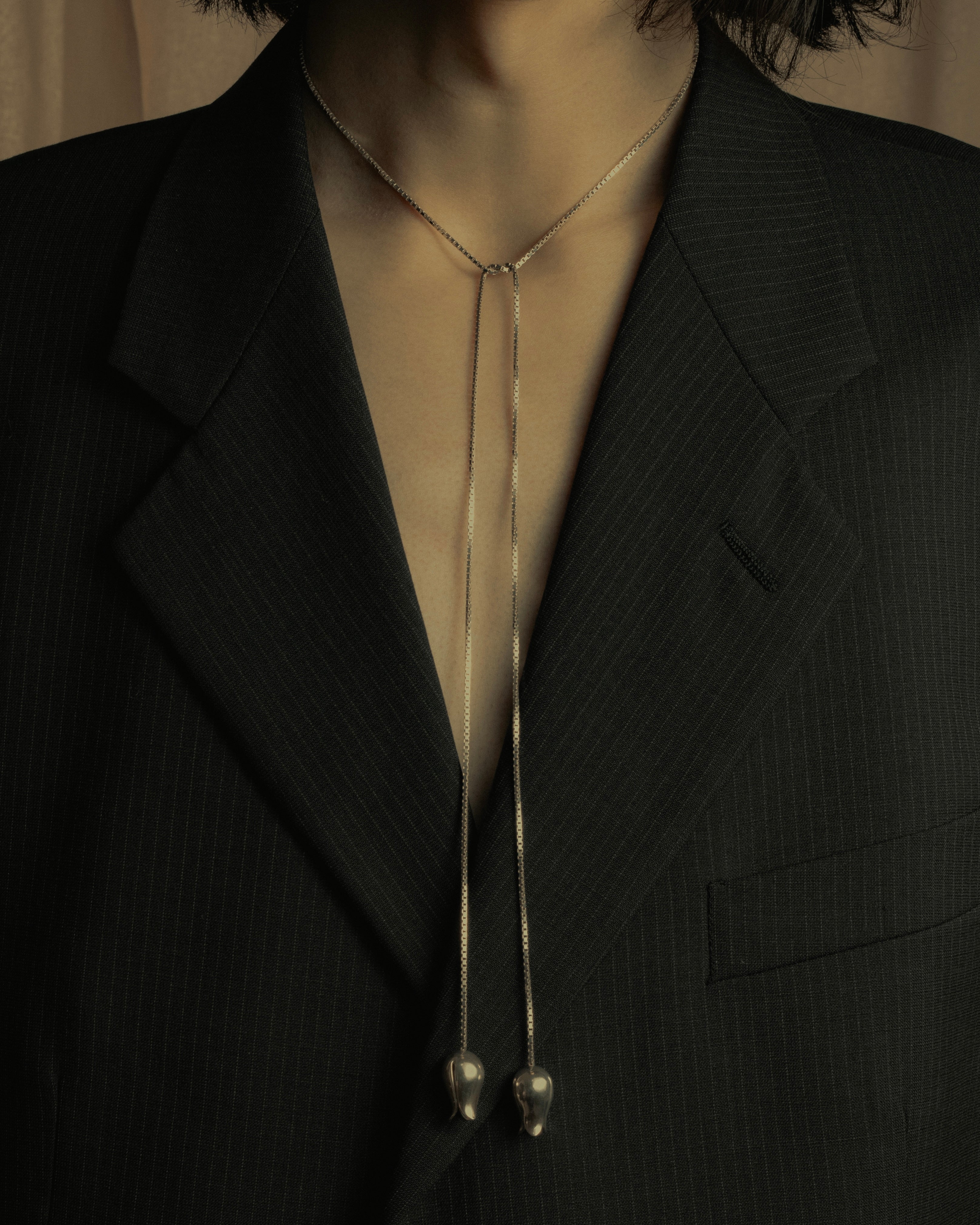 "JOAQUIN BERAO" Tulip motif lariat necklace