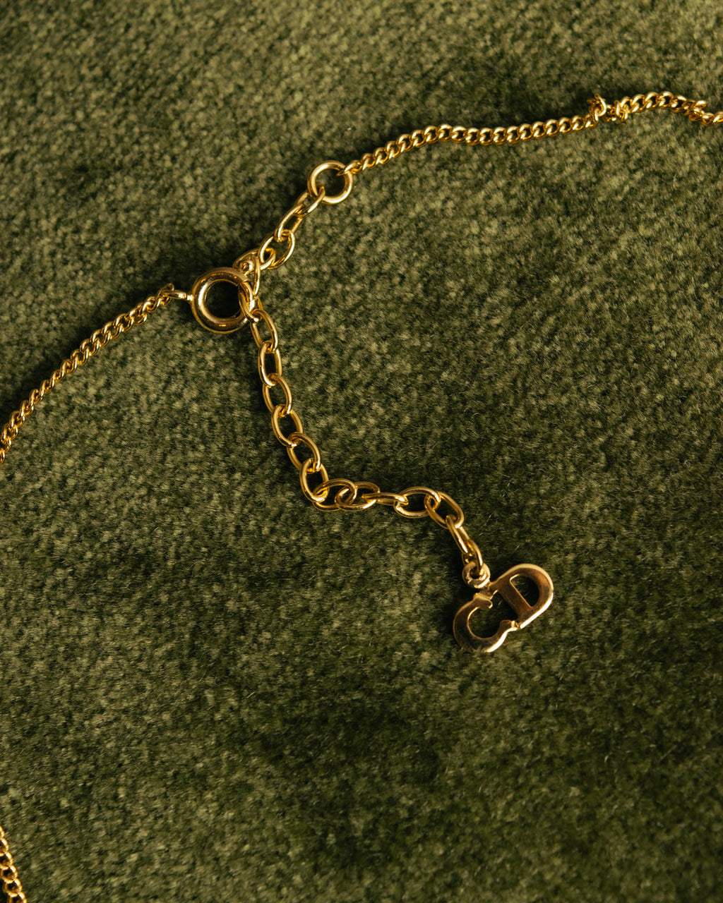 "Christian Dior" 80's-00's Gold tone cd pendant necklace