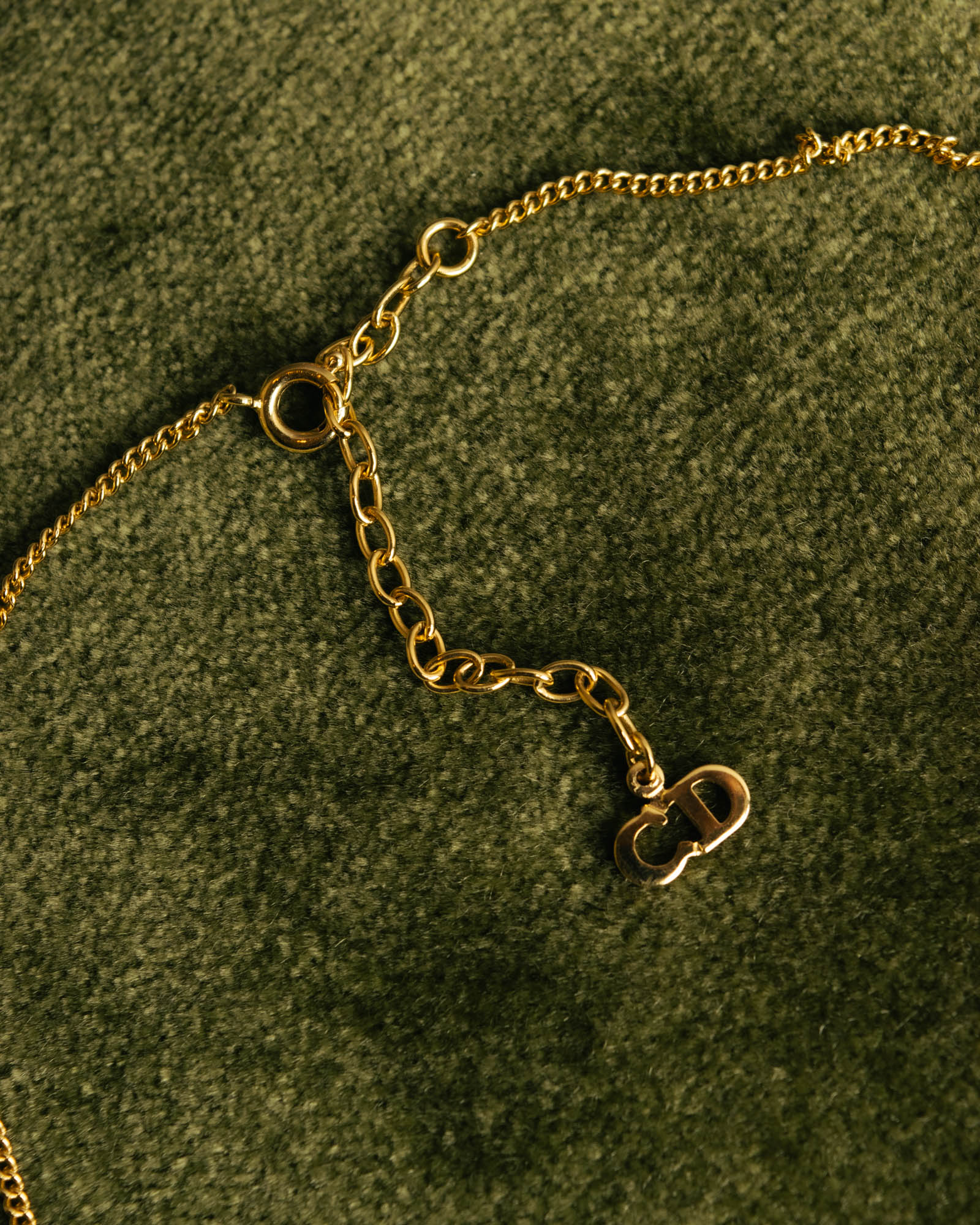 "Christian Dior" 80's-00's Gold tone cd pendant necklace