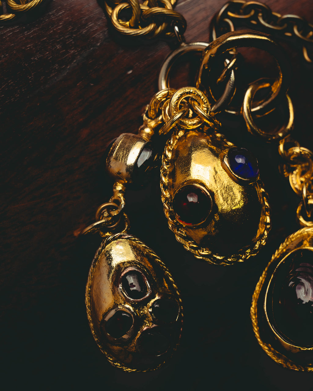 -SPECIAL - “CHANEL” 70’s-80’s Gripoix glass cabochon charm sautoir necklace