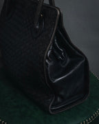 –SPECIAL– "BOTTEGA VENETA"
90’s-00’s intrecciato trapezoid handle bag