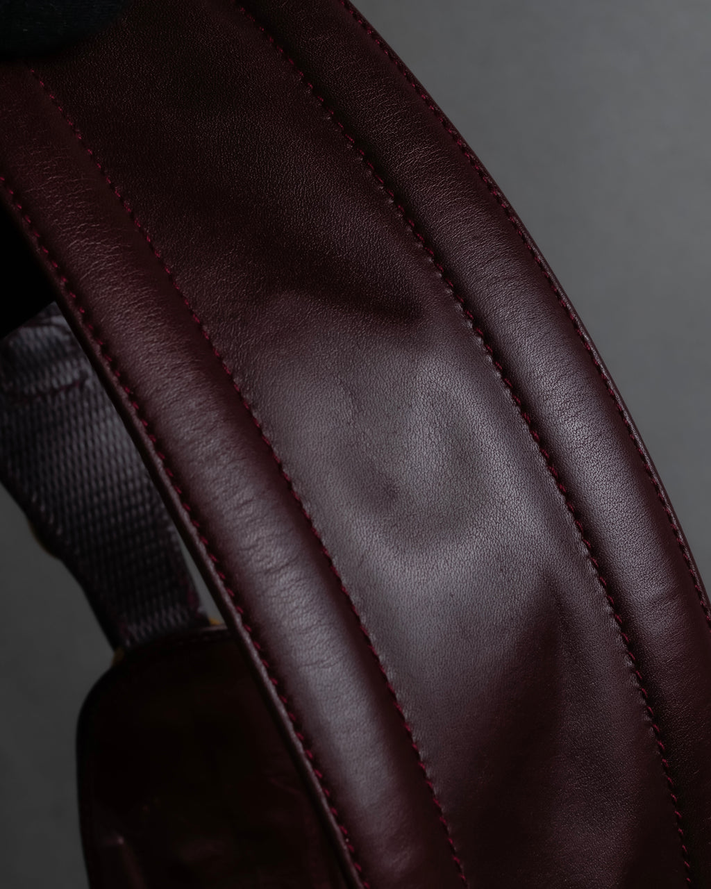 "GUCCI" Equus-derived bordeaux leather belt