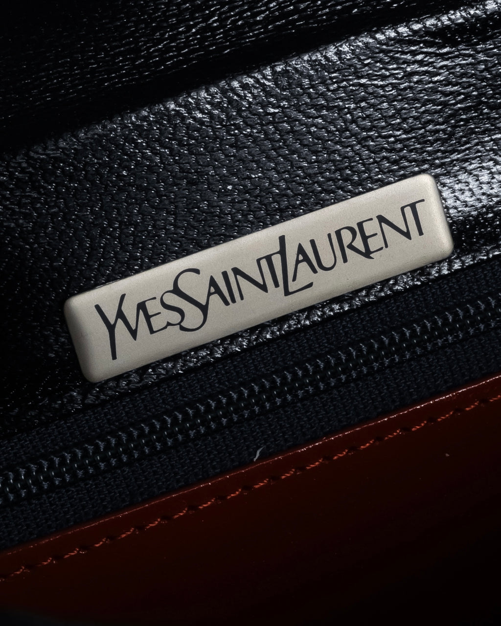 "YVES SAINT LAURENT" Straight ridge design square forum leather bag
