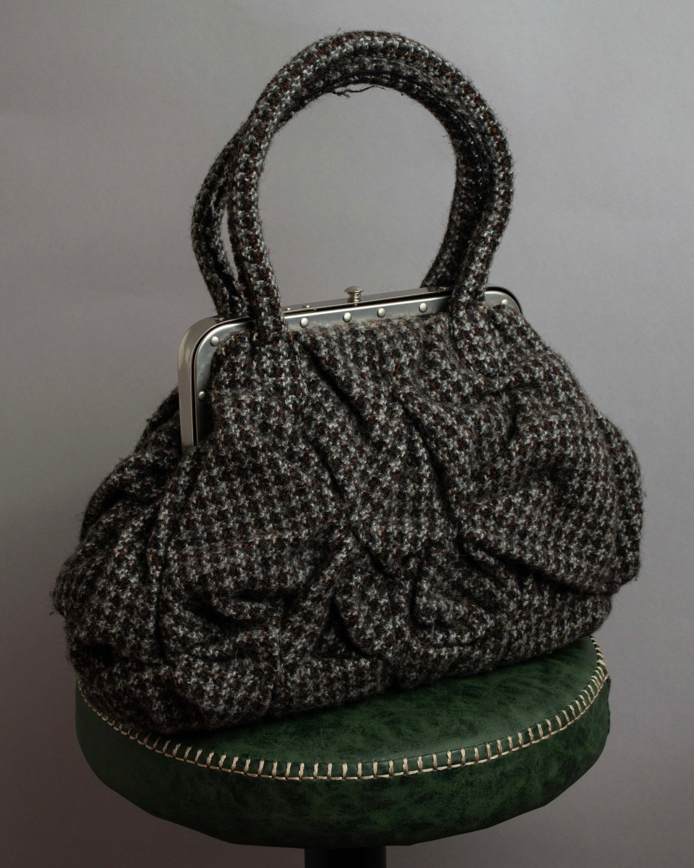 "JUNYA WATANABE COMME des GARCONS" Mixed tweed gathered detail clasp bag
