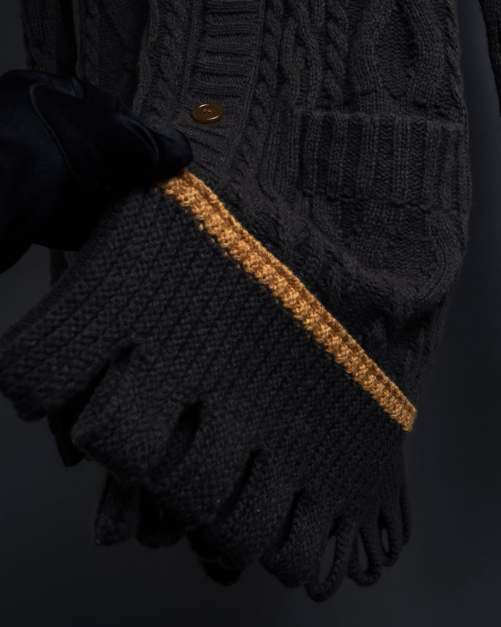 "Vivienne Westwood" Orb logo engraved cable knit cardigan