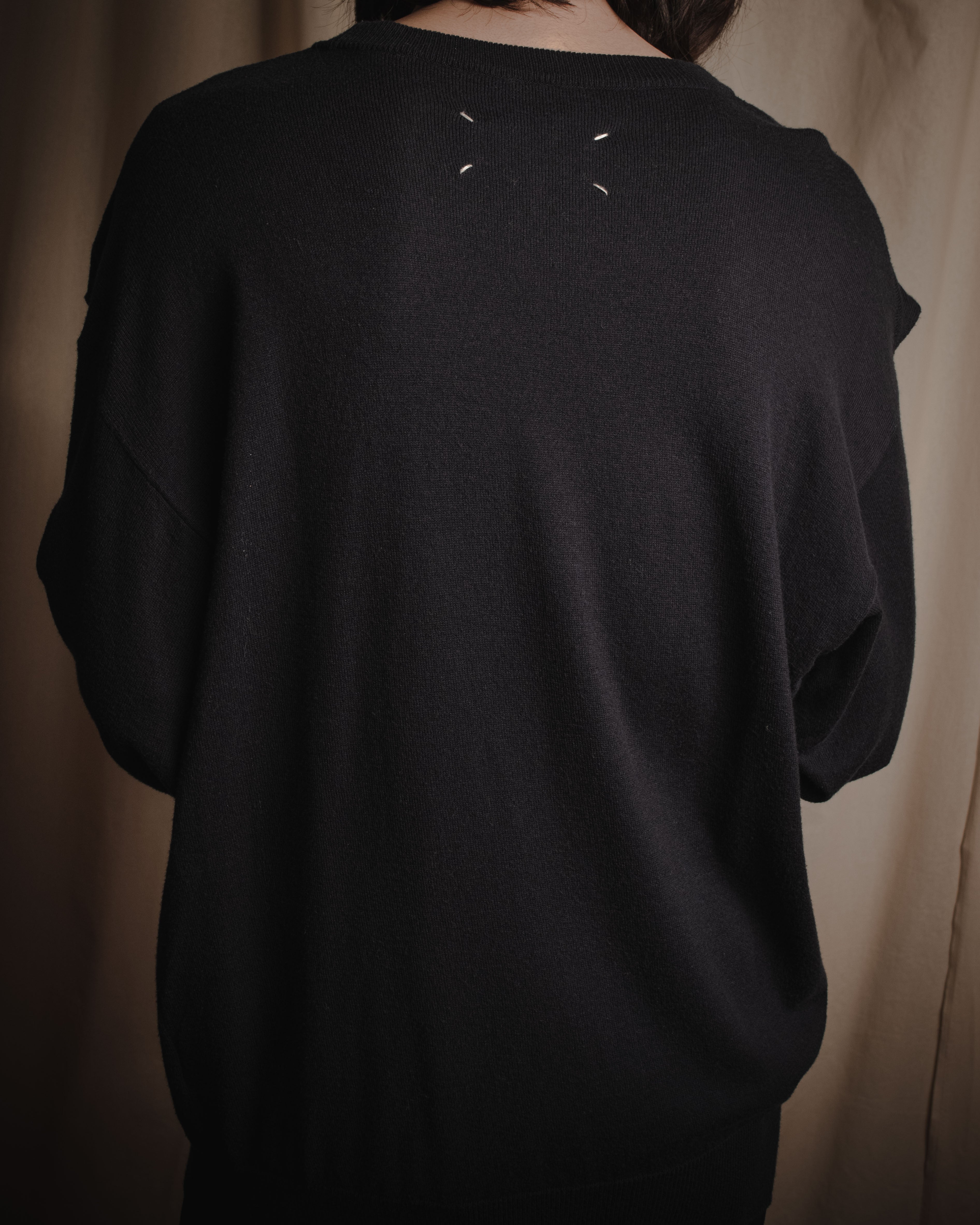 "Maison Margiela" Deconstructed arm-slit crewneck knit pullover