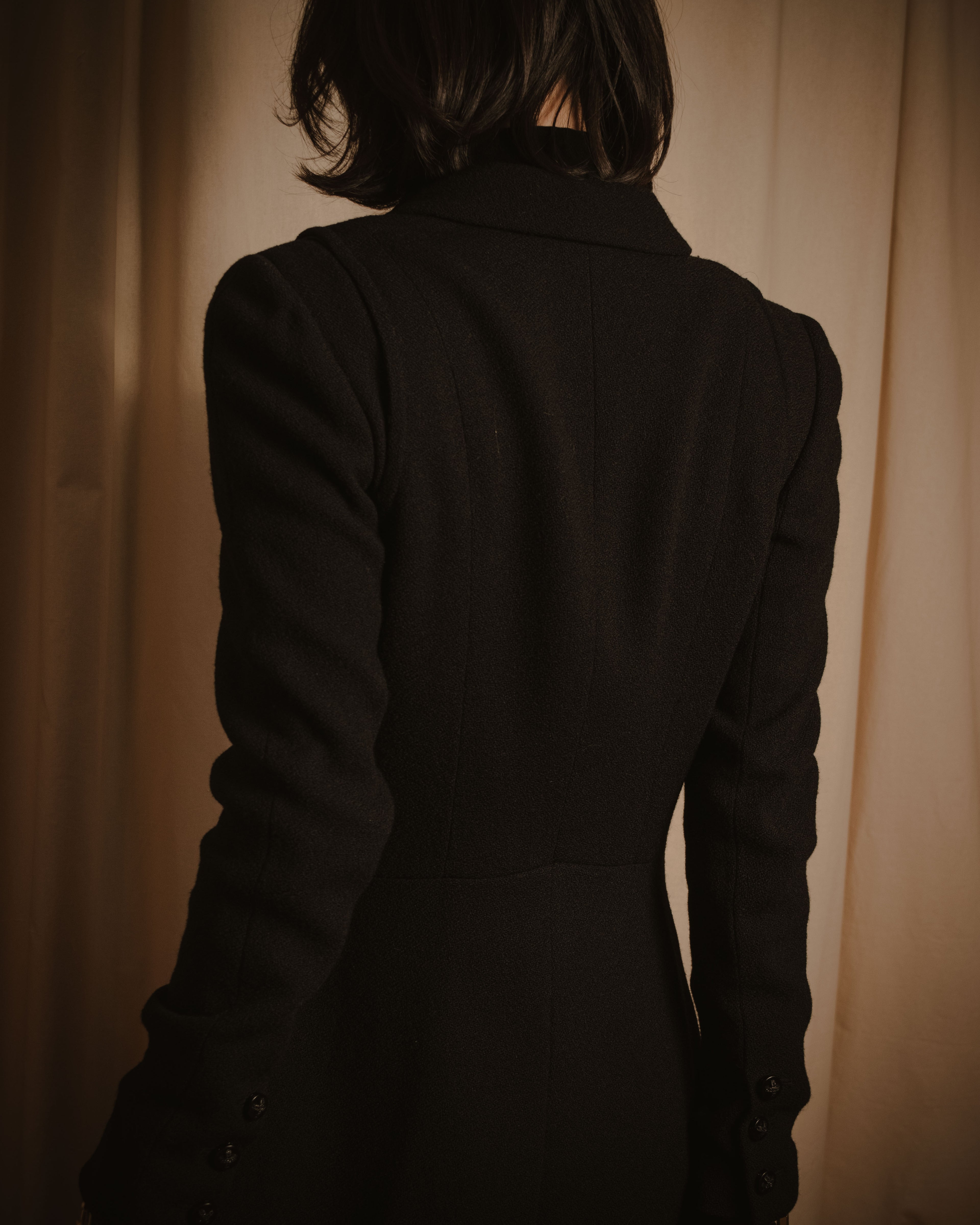 –SPECIAL– "CHANEL" 04SS sculpted princess-line wool crepe coat