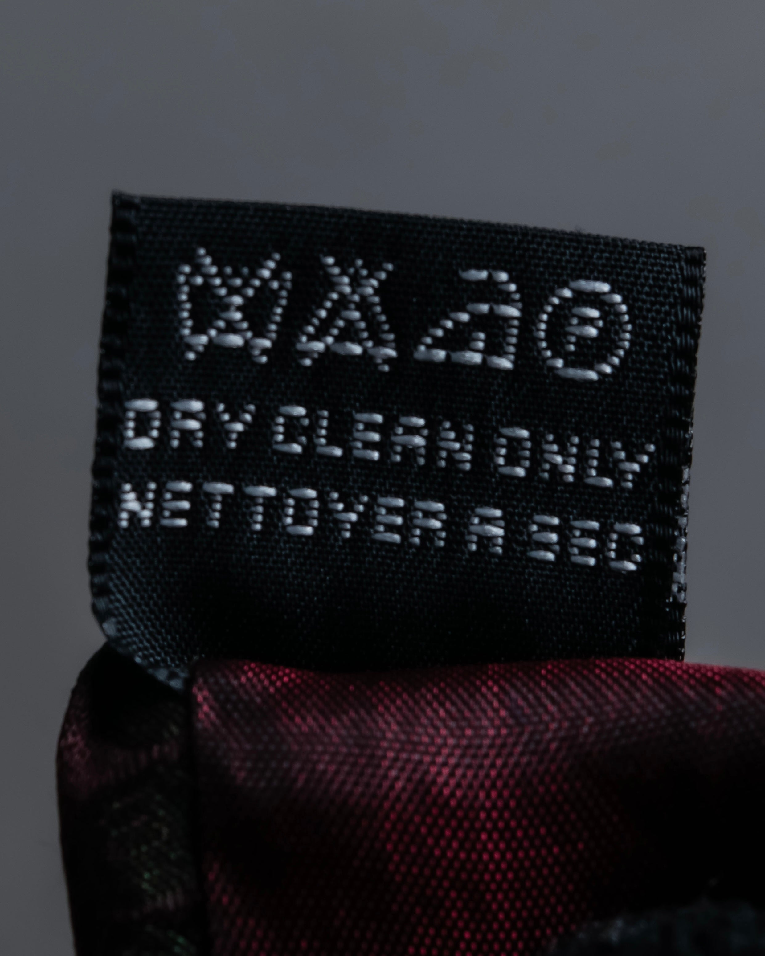 "GIORGIO ARMANI" Oval dot pattern silk twill necktie