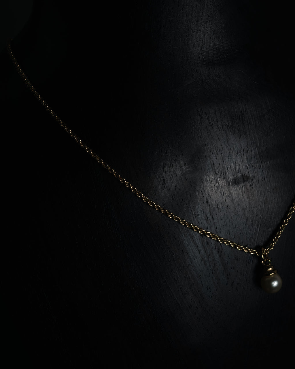 “Christian Dior” 00’s Pearl drop necklace with CD tail charm