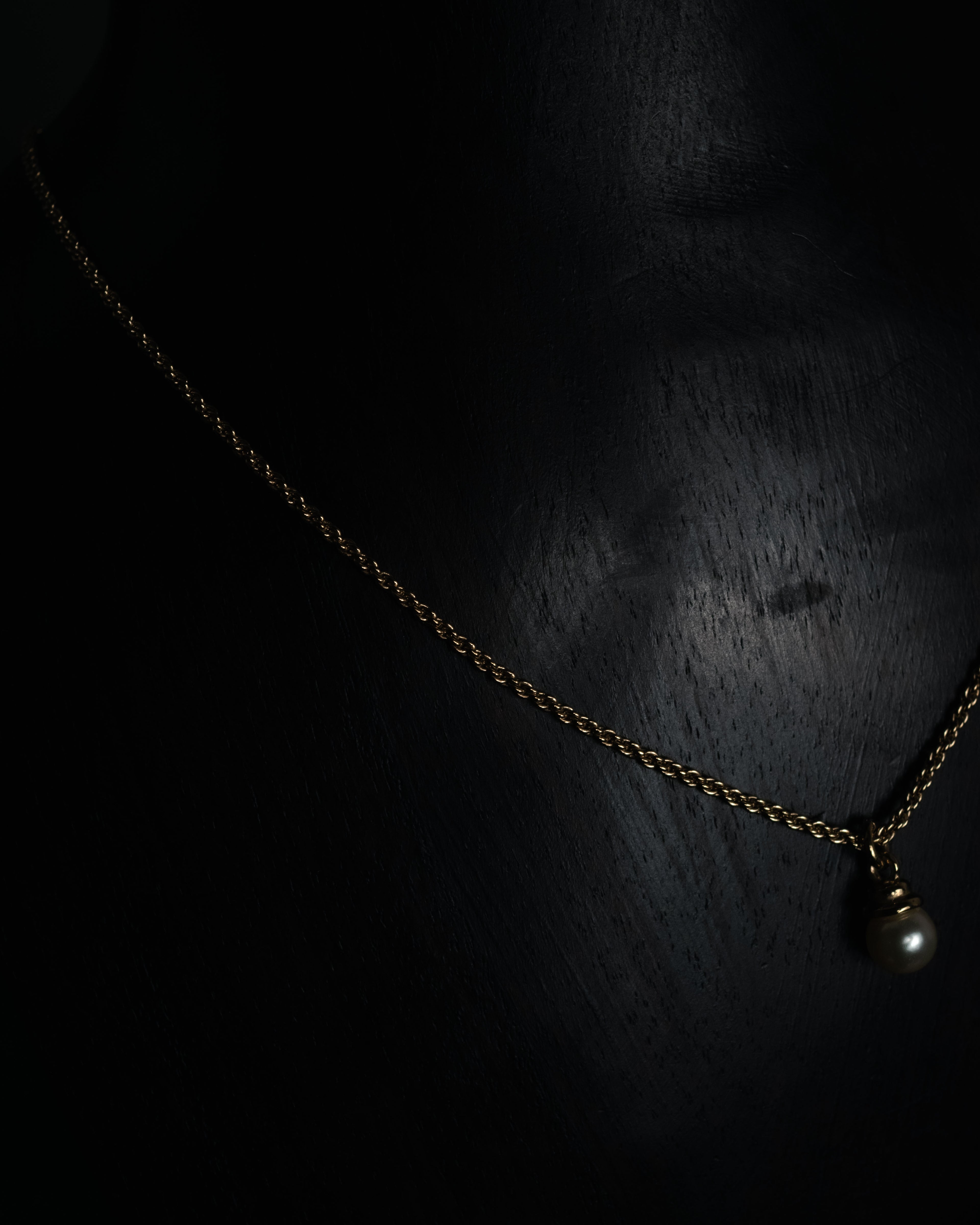 “Christian Dior” 00’s Pearl drop necklace with CD tail charm