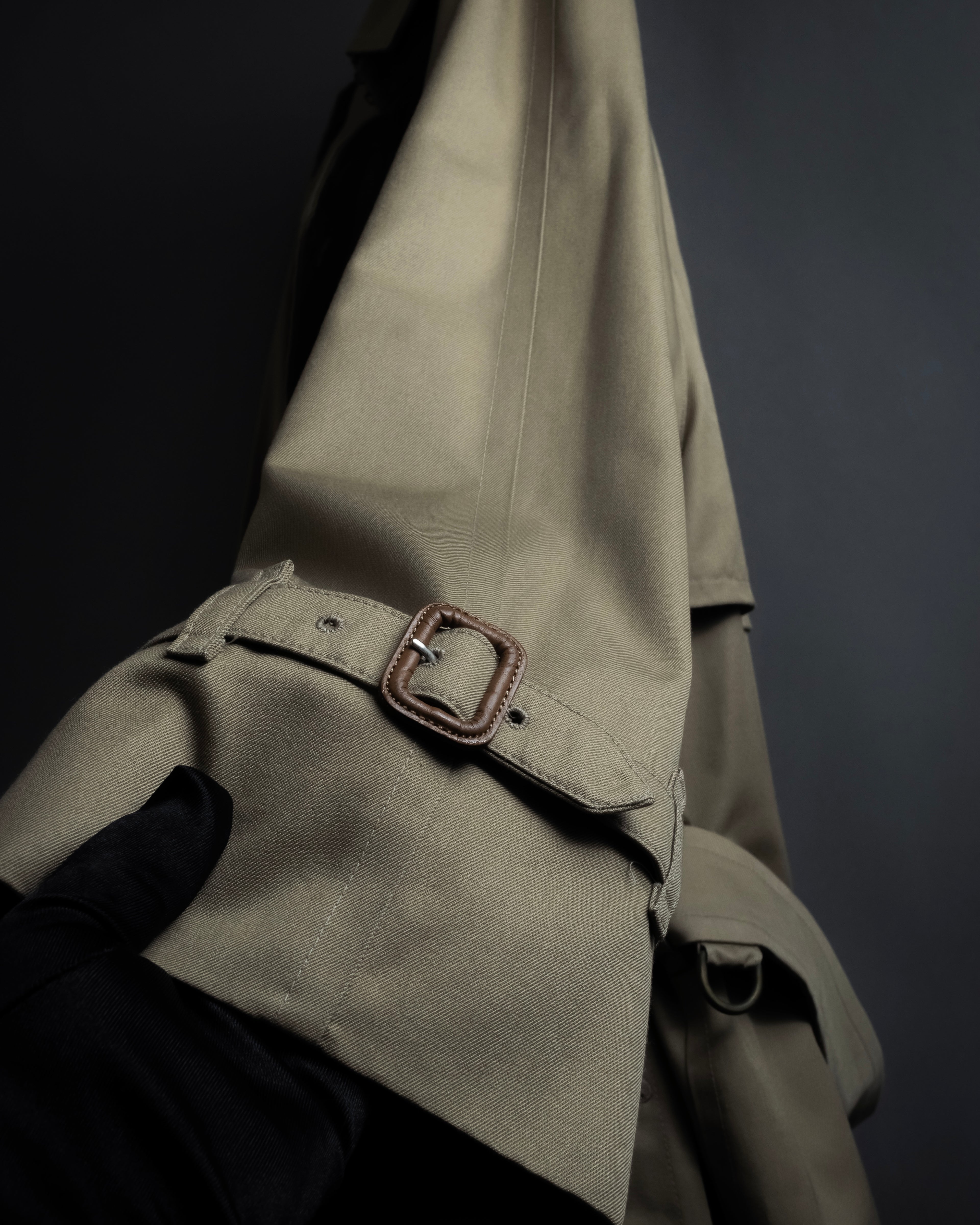 "BURBERRYS" Traditional detail double-breasted stand color trench coat