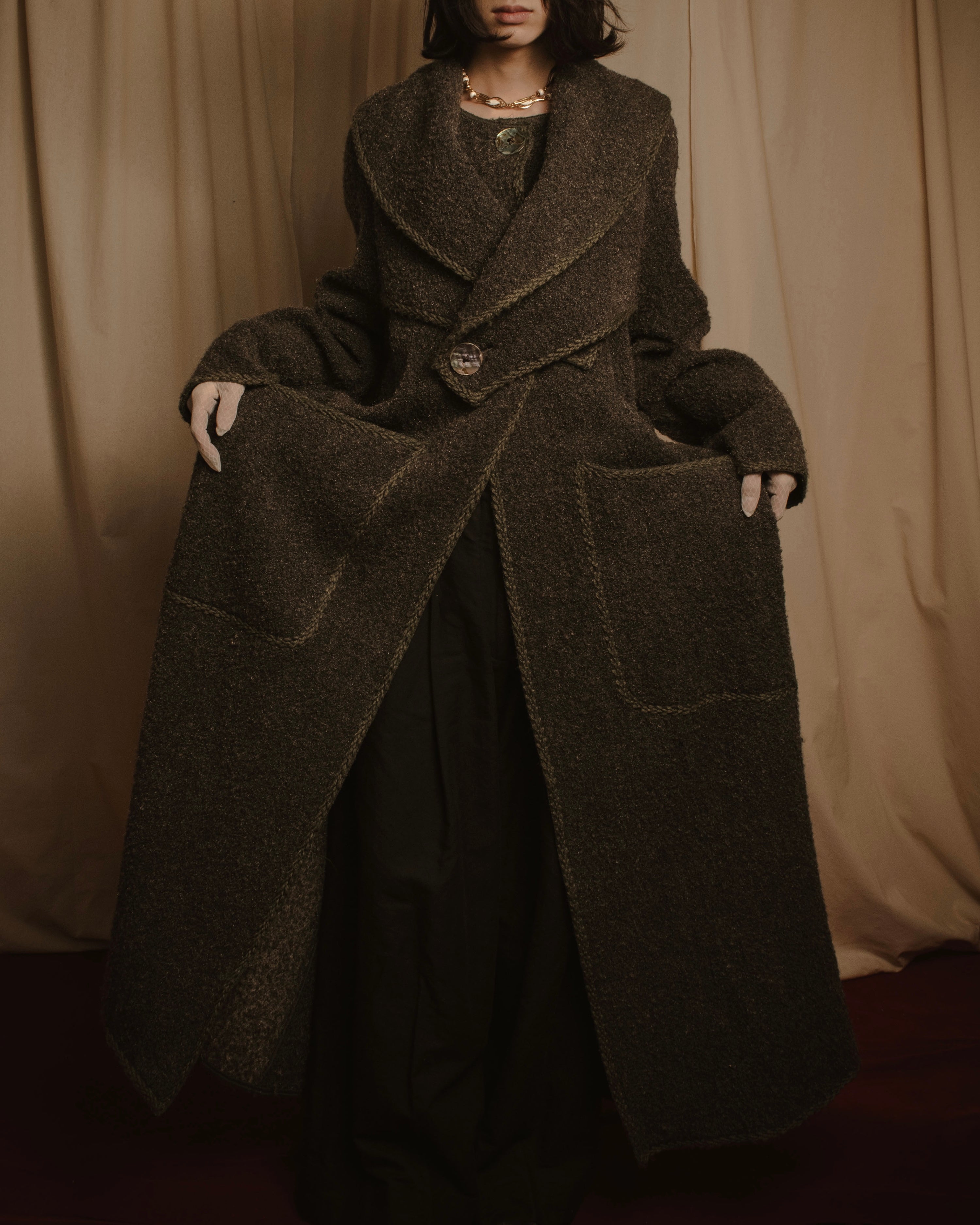 –SPECIAL– "FENDI"
Late 80s-early 90s oversized pile wool wrap coat