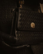 –SPECIAL– "BOTTEGA VENETA"
Late 80s–Early 90s Intrecciato trapezoid leather bag