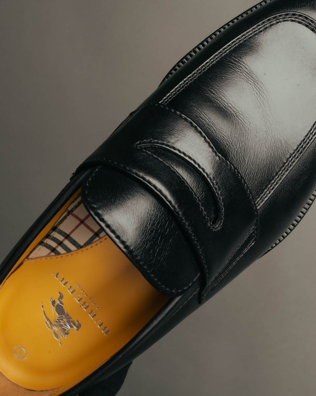 "BURBERRY LONDON" 00's Glossy black leather penny loafers