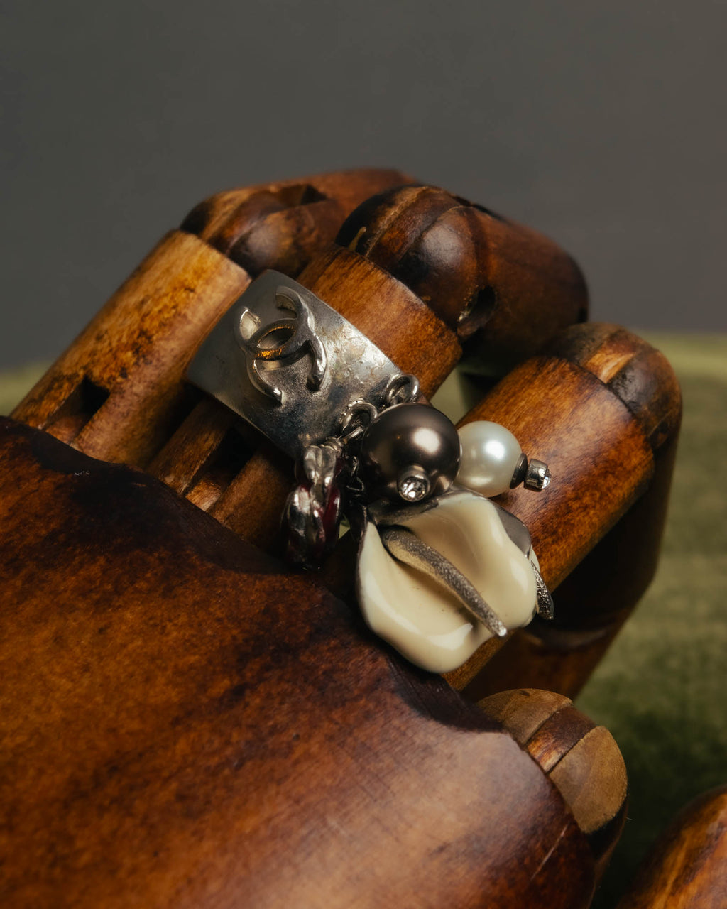 -SPECIAL- “CHANEL” 2005AW charm flower ring