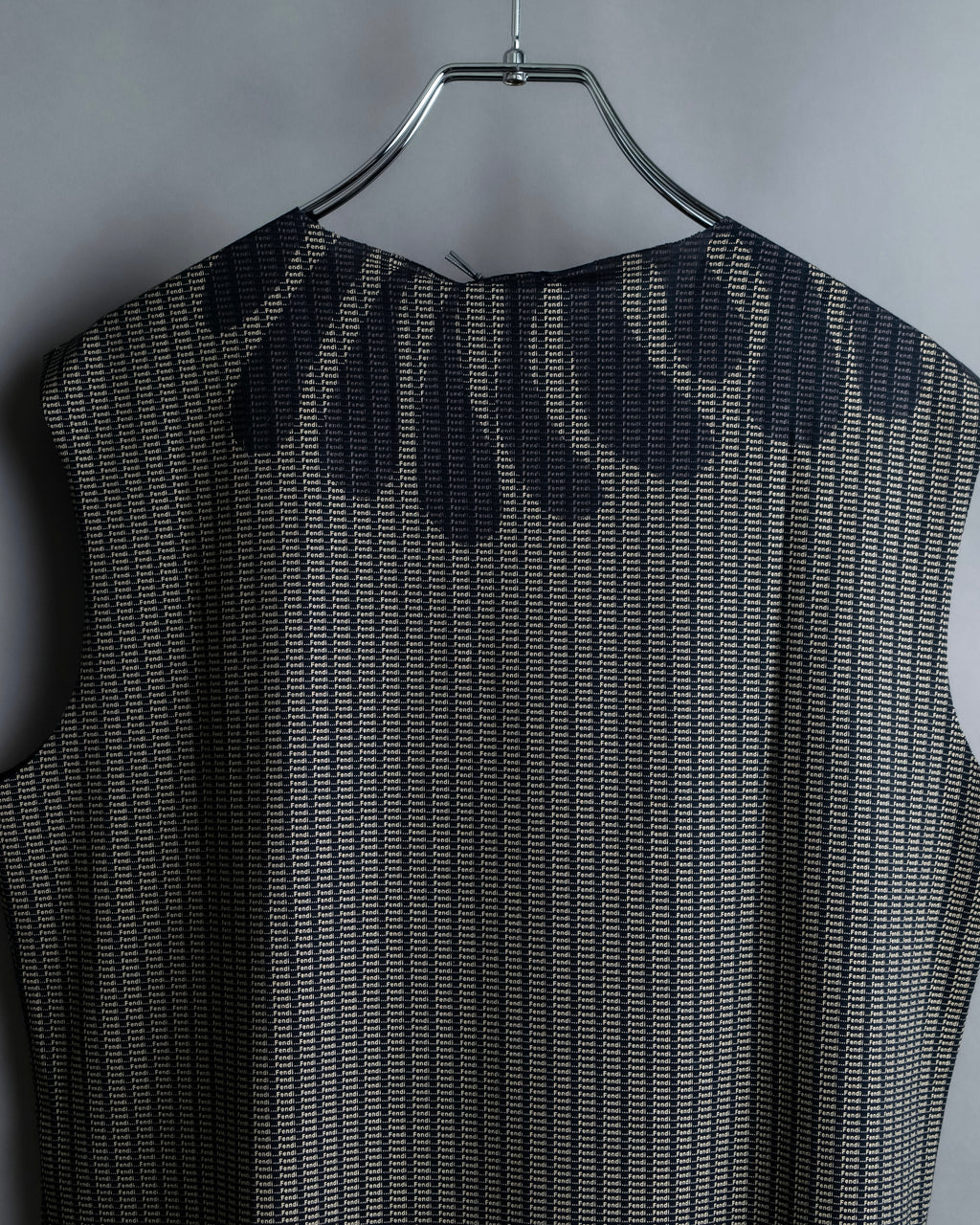 "FENDI" Logo print V-neck sleeveless top