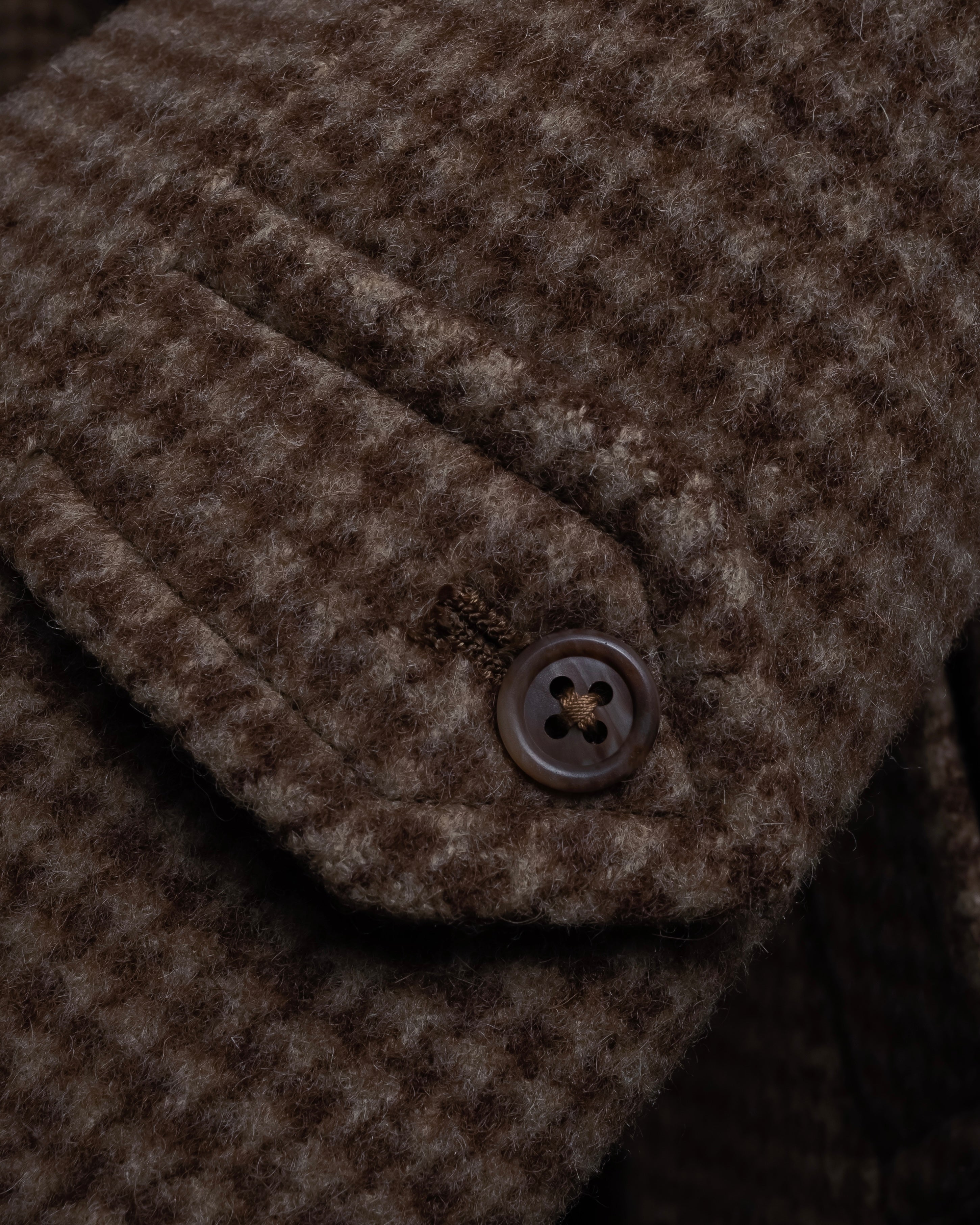 "BURBERRYS" Houndstooth pattern belted stand collar coat