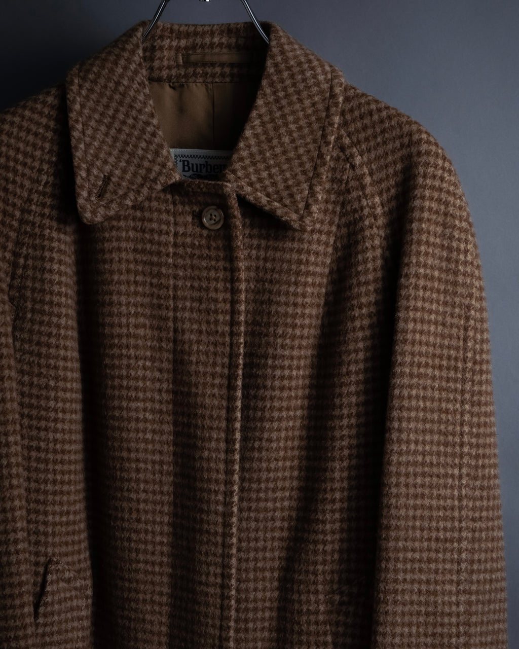 "BURBERRYS" Houndstooth pattern belted stand collar coat