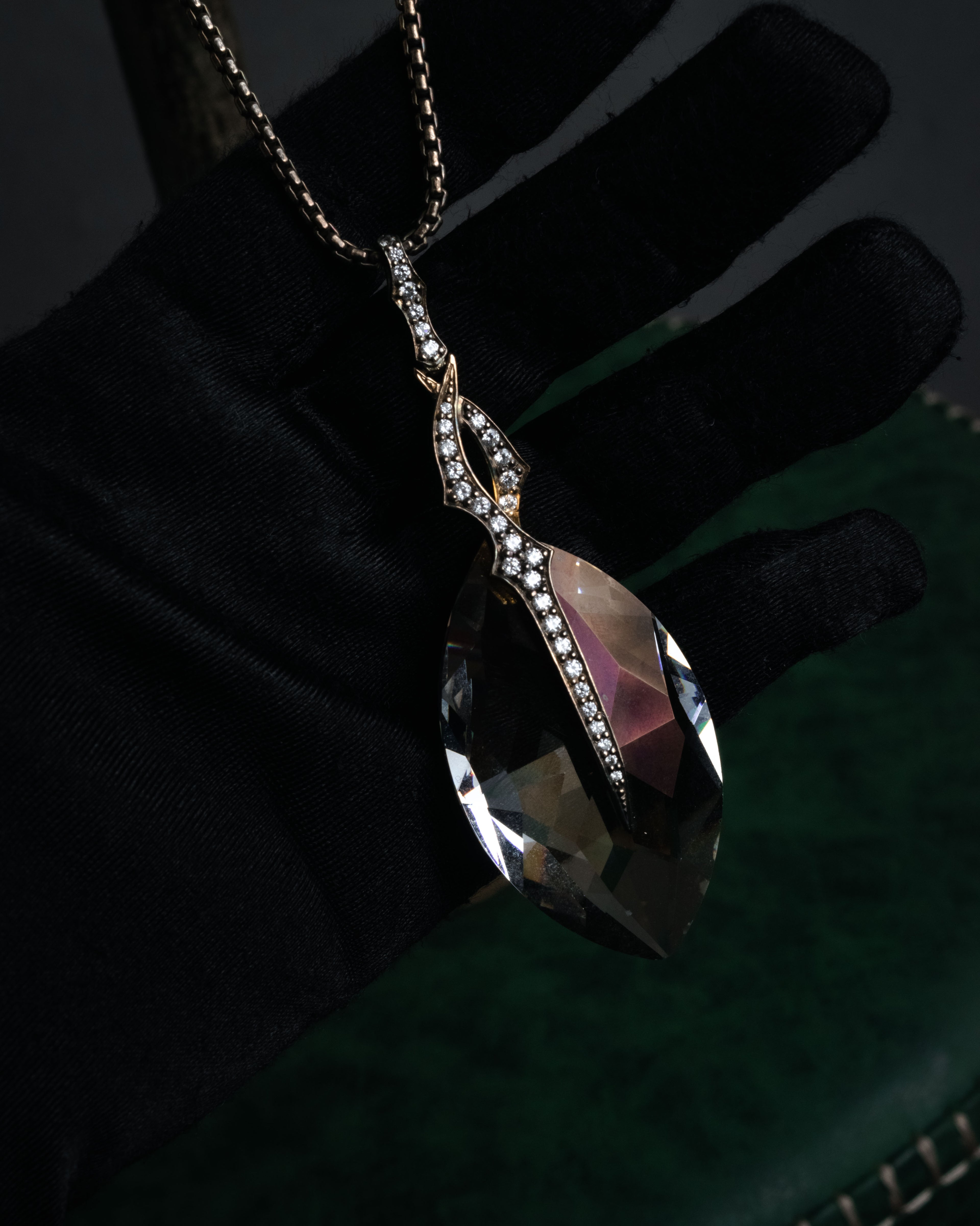 “Stephen Webster” 2000-2010 Crystal haze pendant necklace