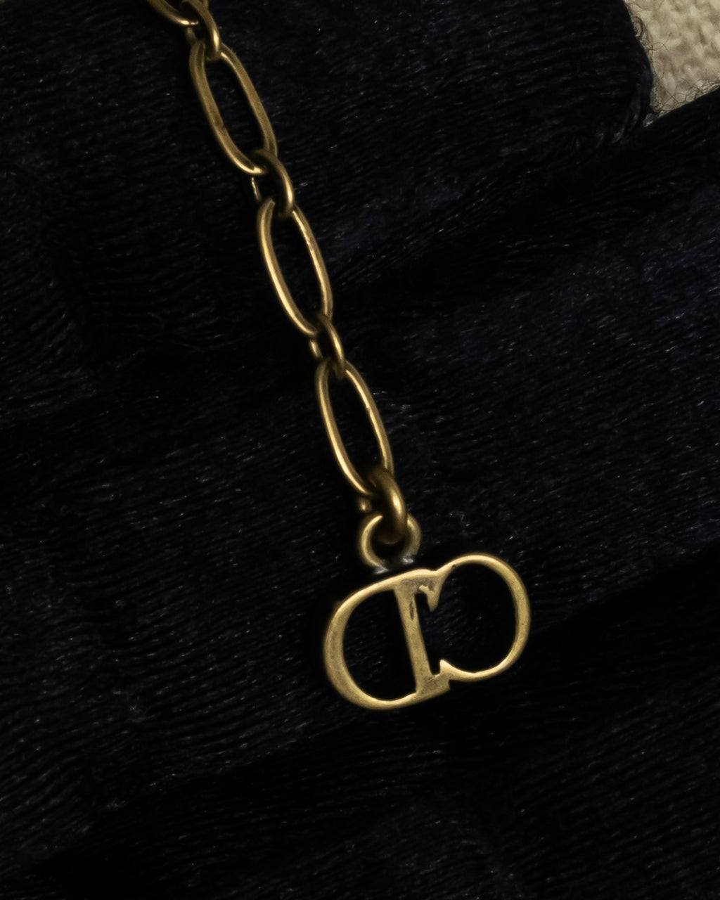 "Christian Dior" J’ADIOR motif design choker