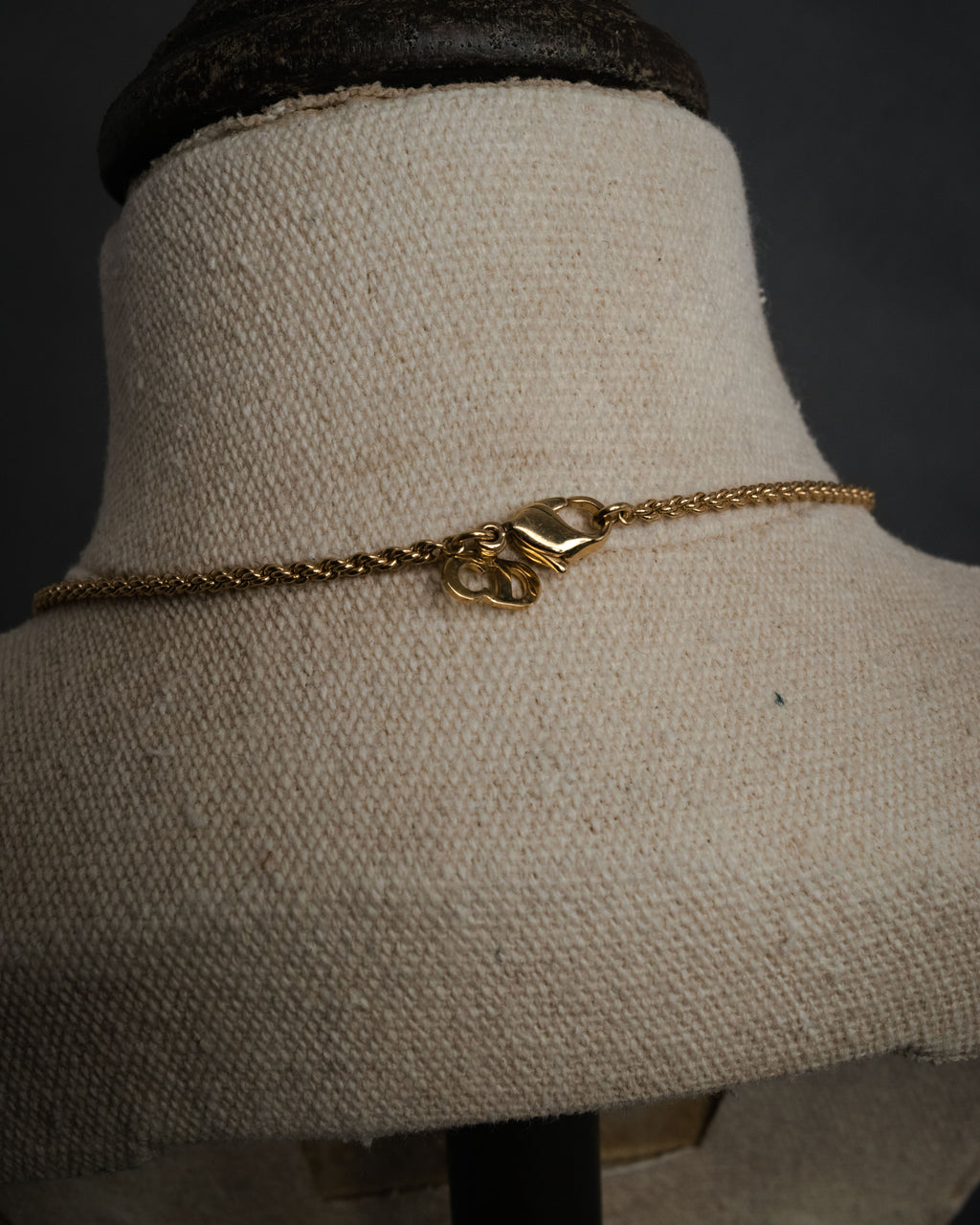 “Christian Dior” 90’s Dune charm long necklace