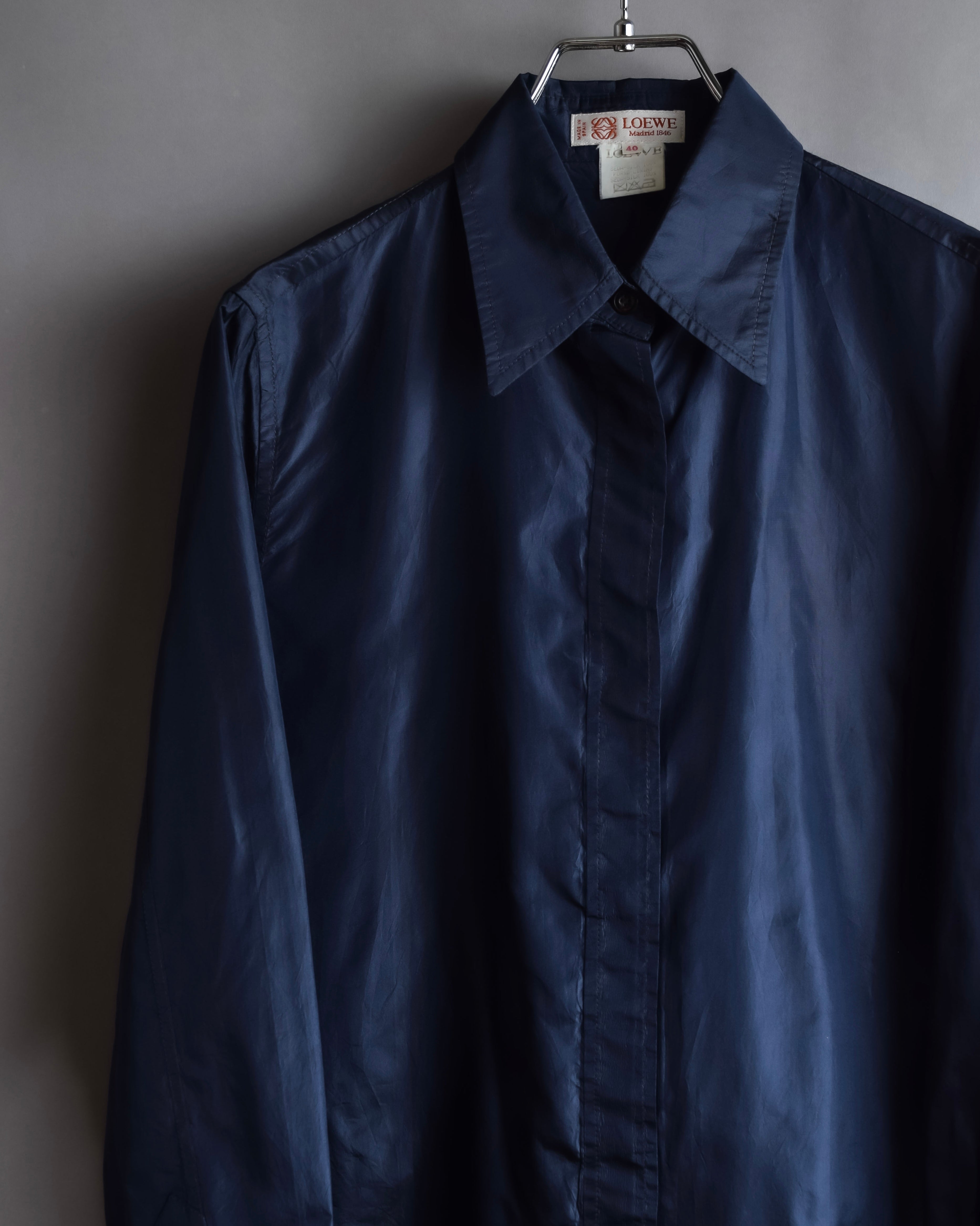 "LOEWE" 90's-00's Fly front silk shirt